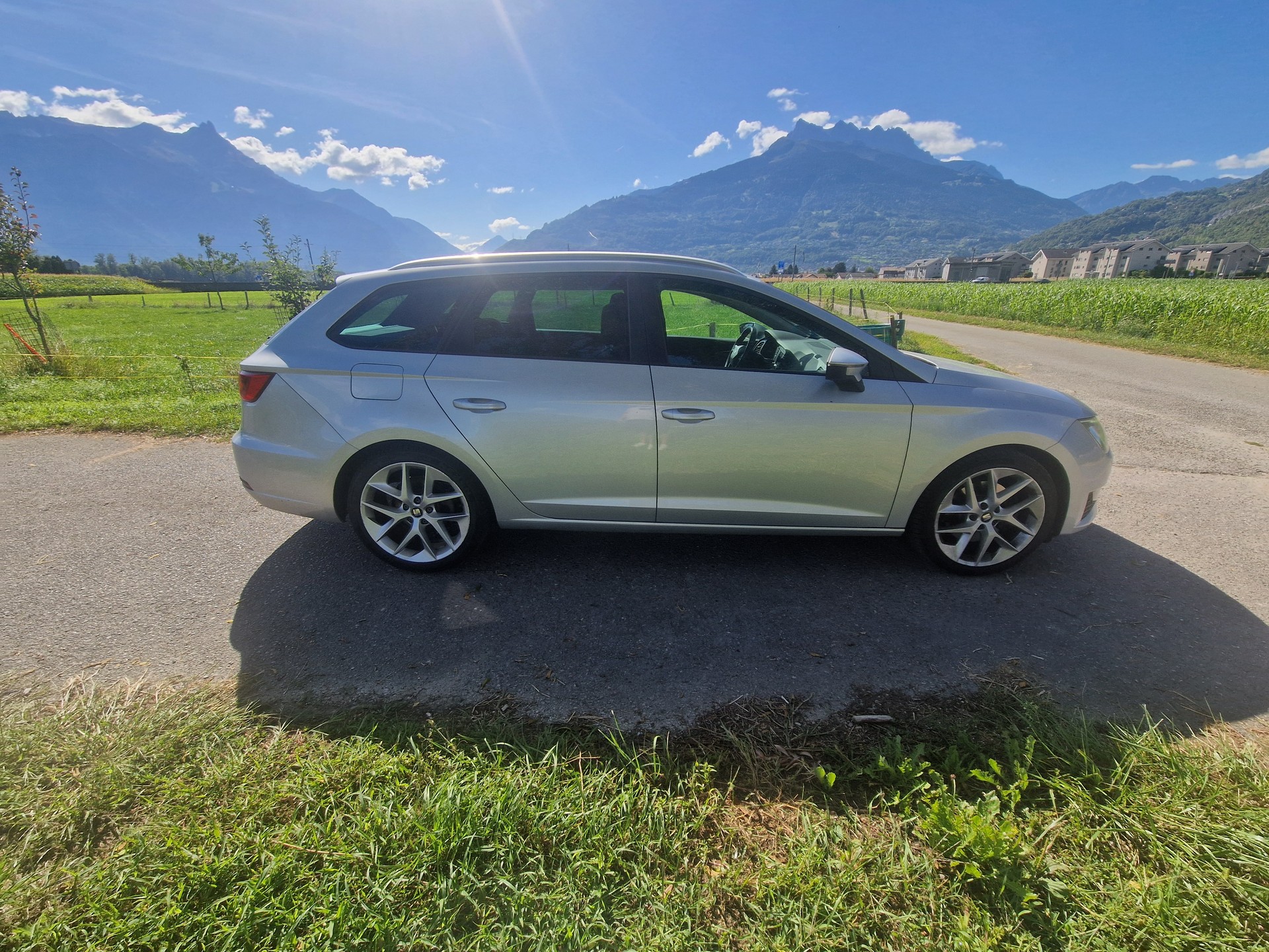 SEAT Leon ST 1.8 TSI FR Line-image-3