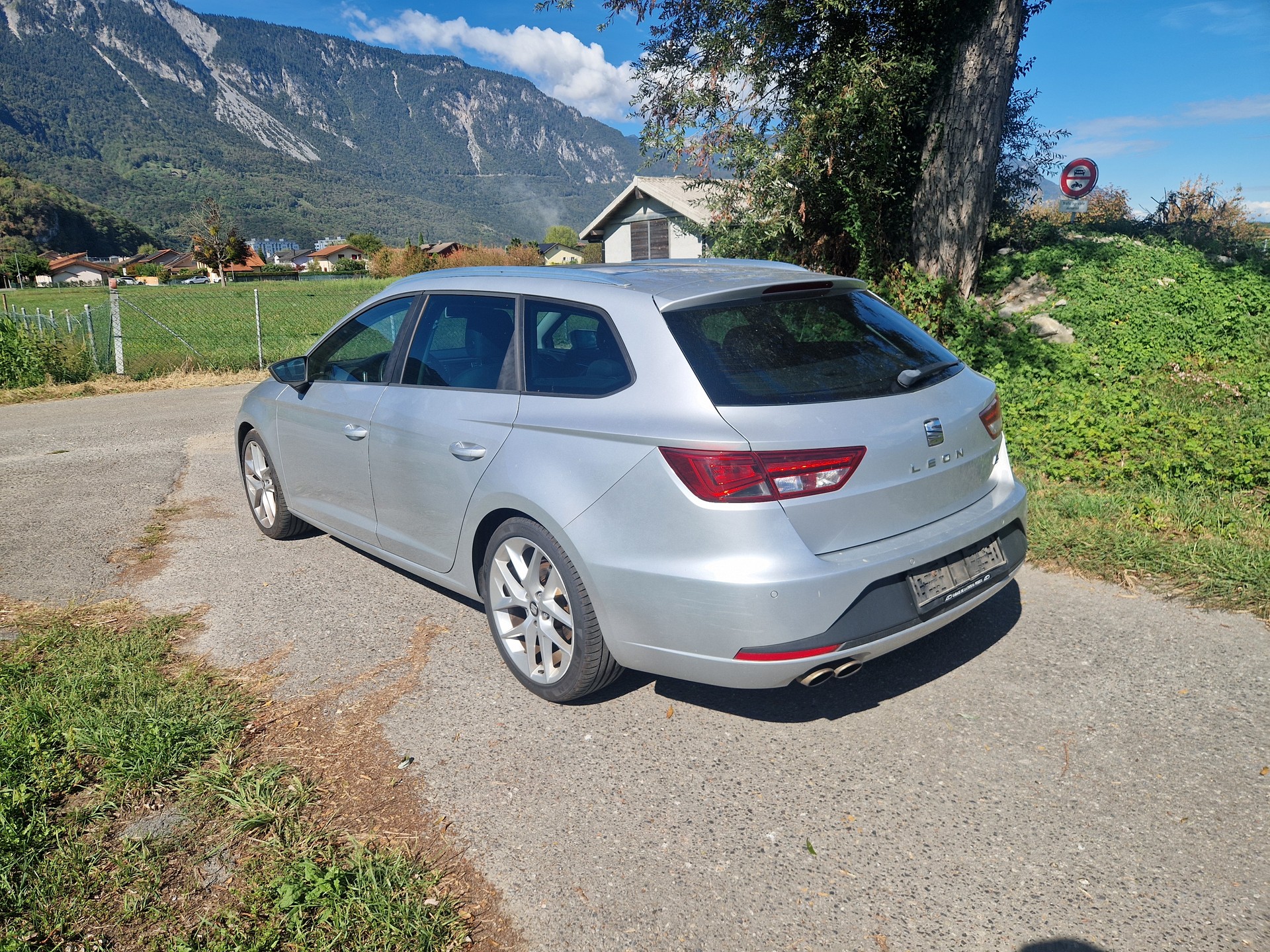 SEAT Leon ST 1.8 TSI FR Line-image-6