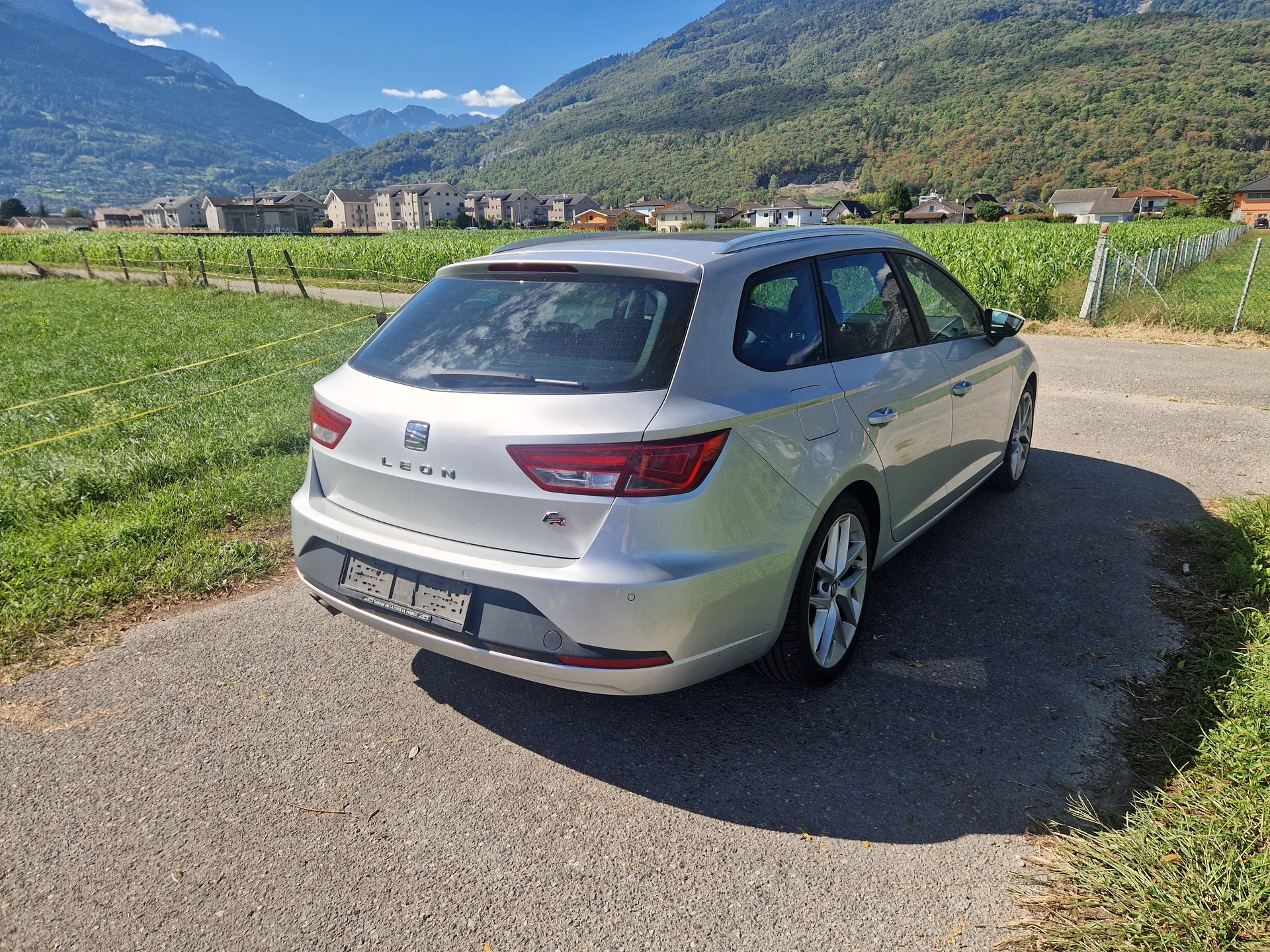 SEAT Leon ST 1.8 TSI FR Line-image-5