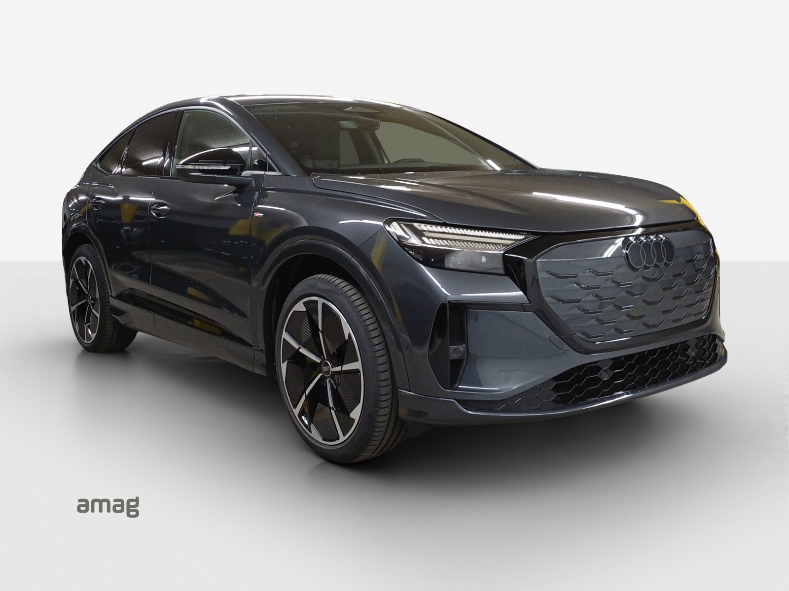 AUDI Q4 Sportback e-tron quattro performance Swiss Ski-image-5
