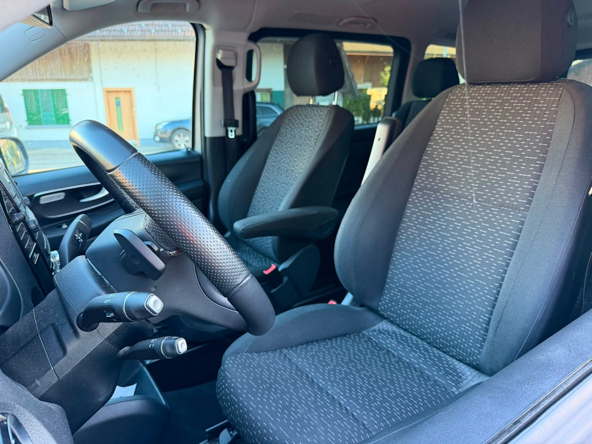 MERCEDES-BENZ Vito 116 CDI Lang Select Tourer 9G-Tronic-image-9