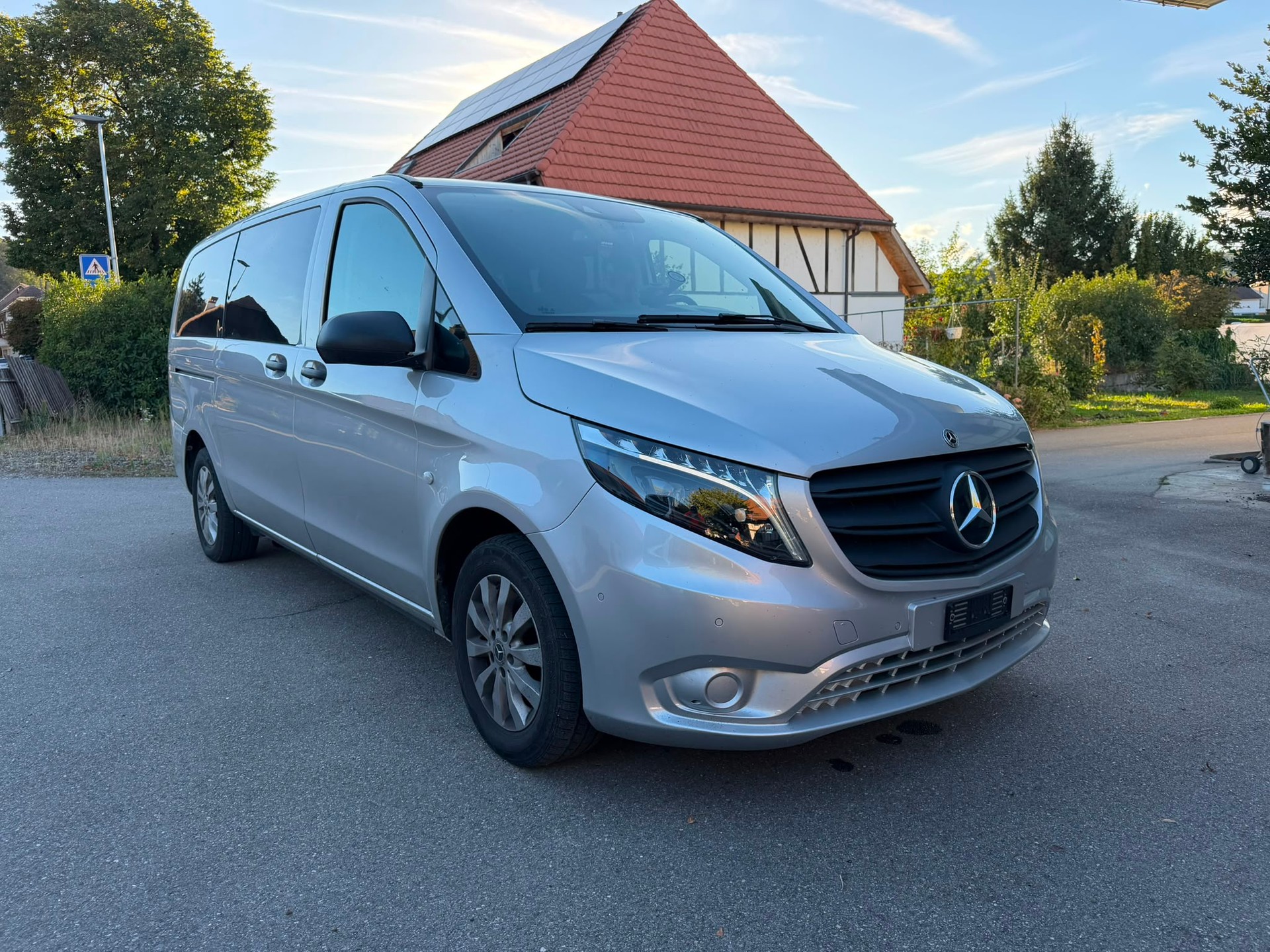 MERCEDES-BENZ Vito 116 CDI Lang Select Tourer 9G-Tronic-image-6
