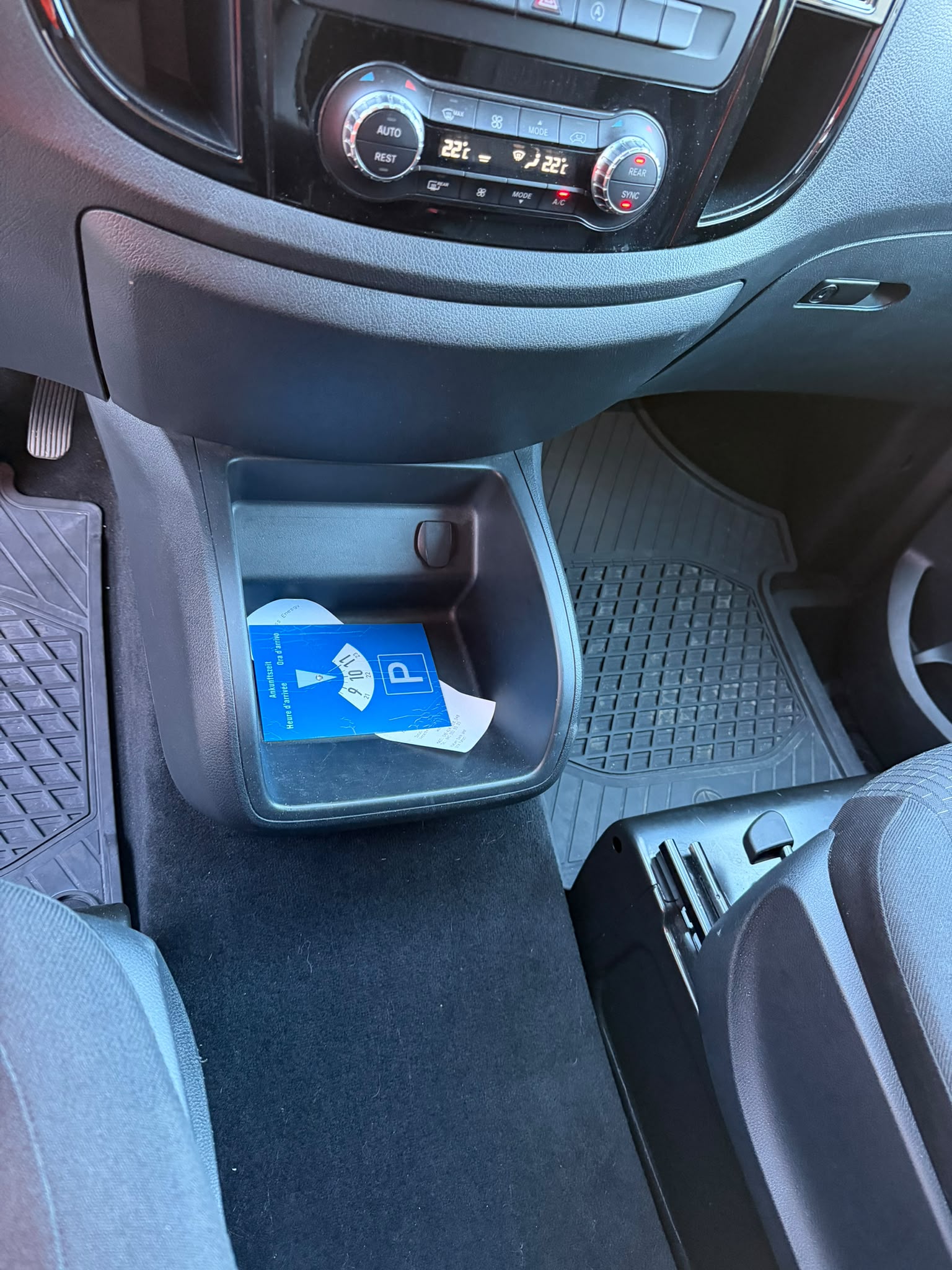 MERCEDES-BENZ Vito 116 CDI Lang Select Tourer 9G-Tronic-image-12