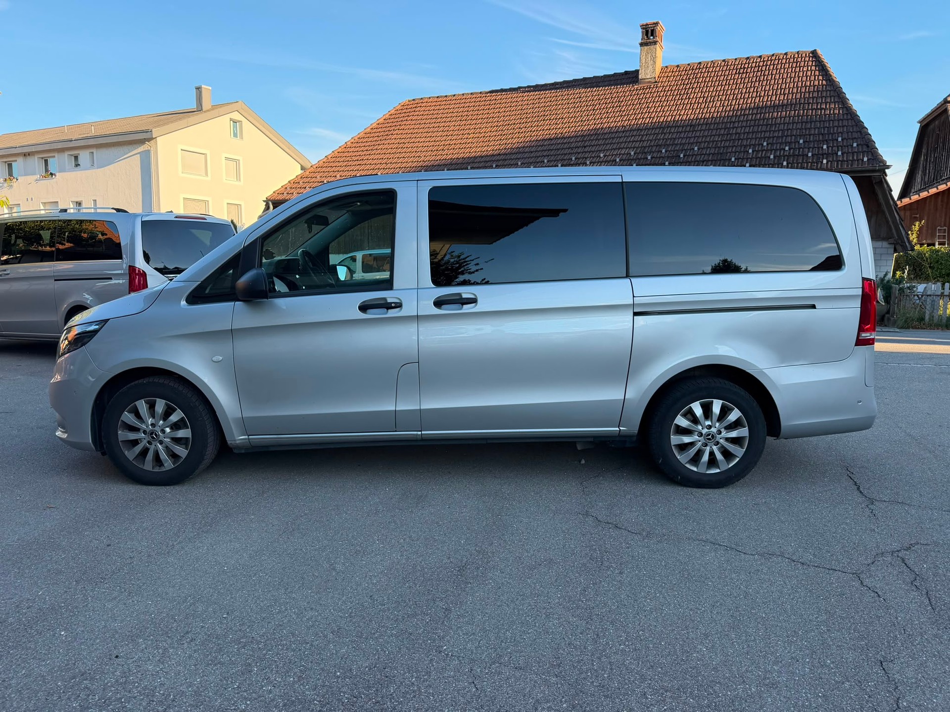 MERCEDES-BENZ Vito 116 CDI Lang Select Tourer 9G-Tronic-image-1