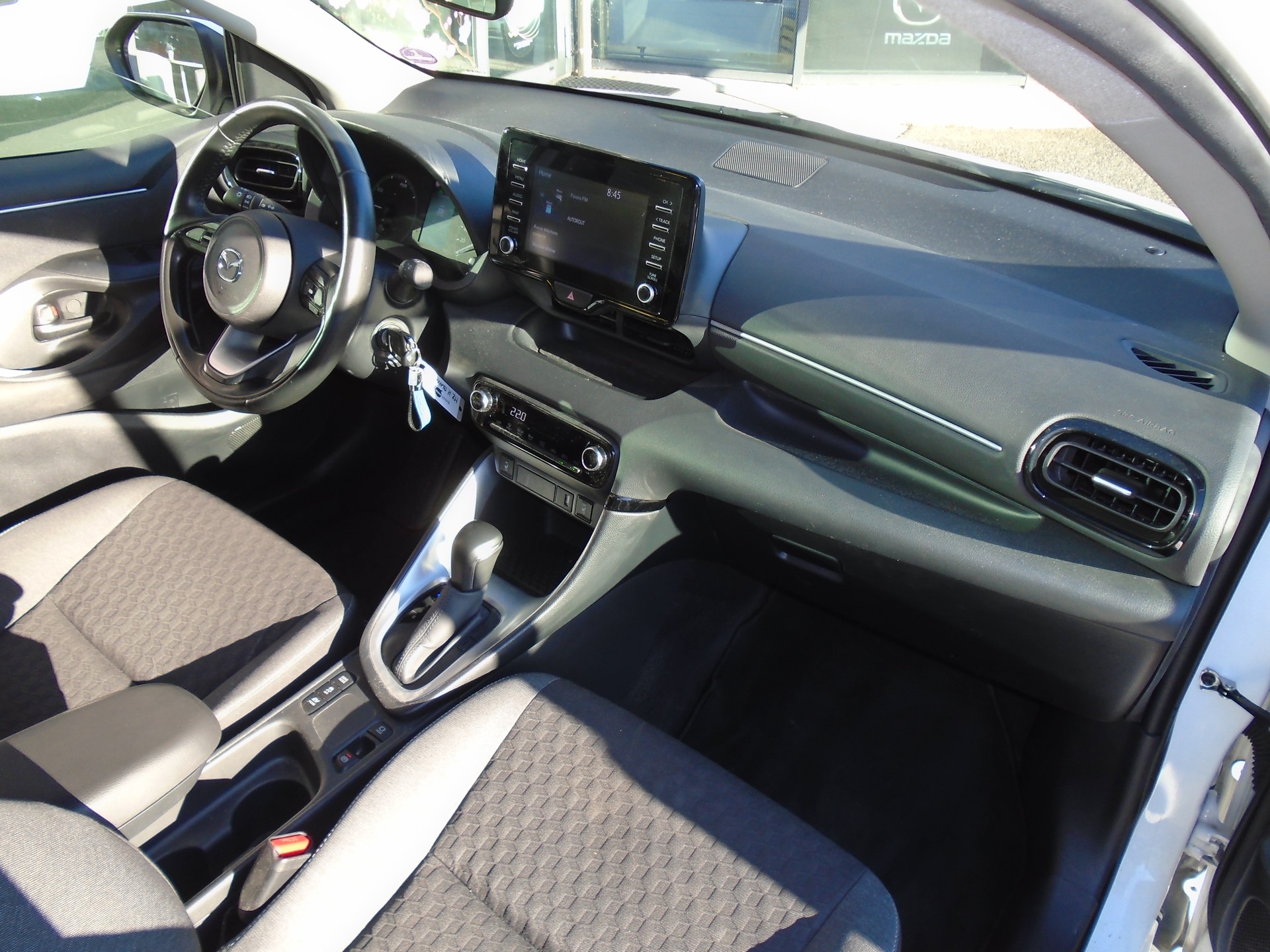 MAZDA 2 Hybrid Pure-image-6