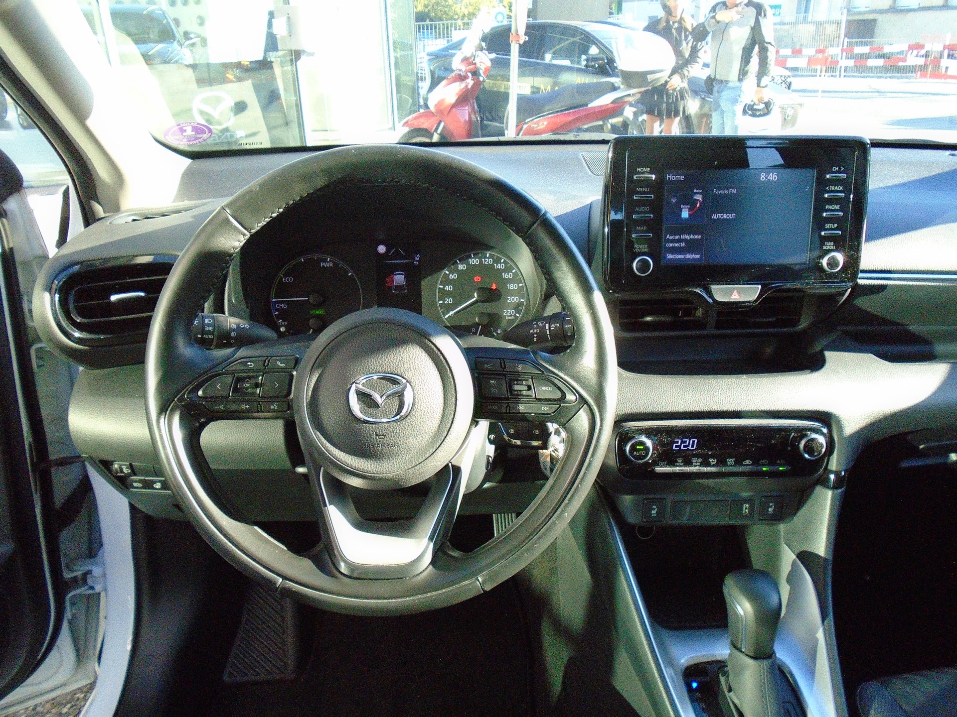 MAZDA 2 Hybrid Pure-image-9