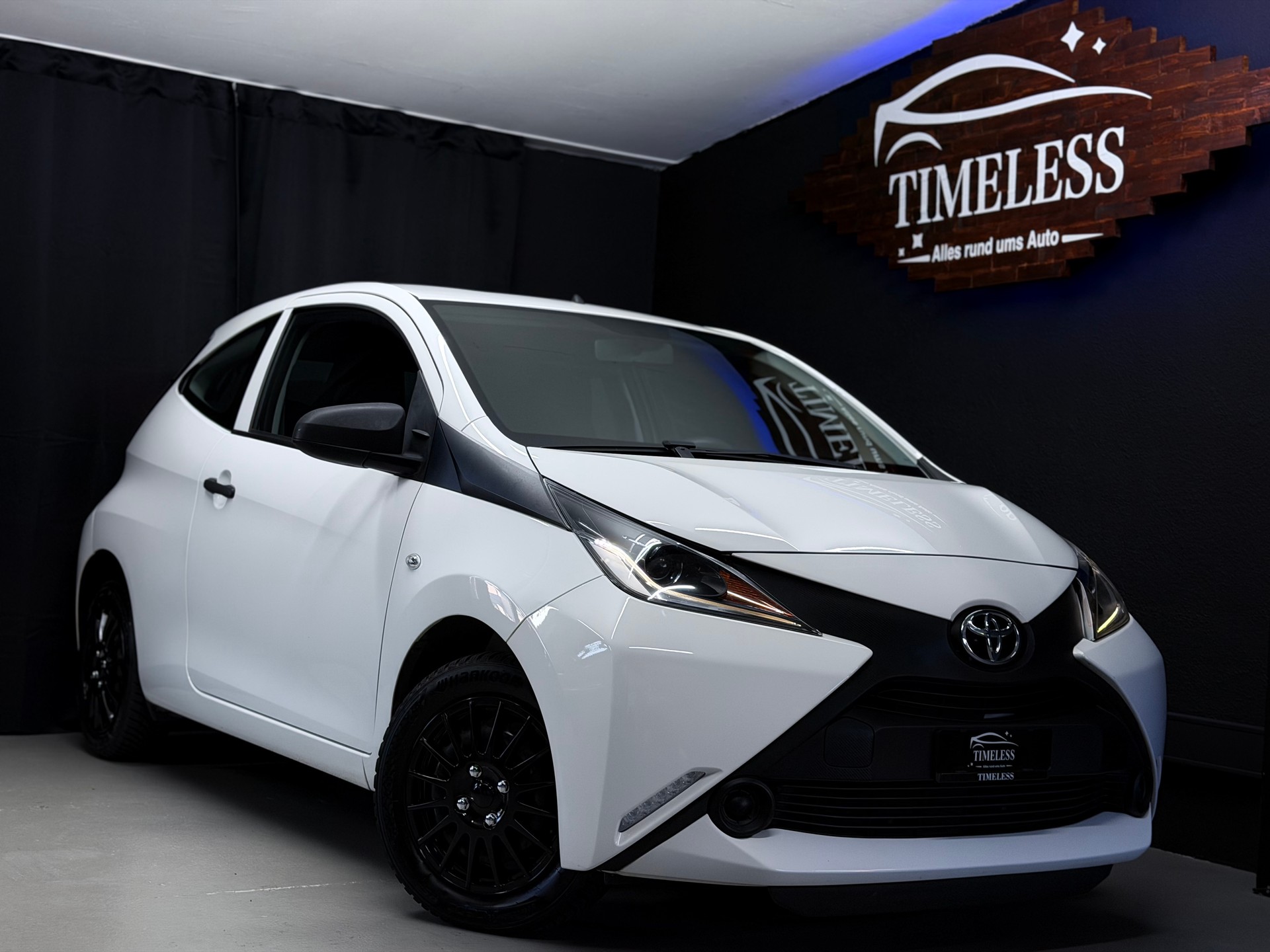 TOYOTA Aygo 1.0 VVT-i x-image-0