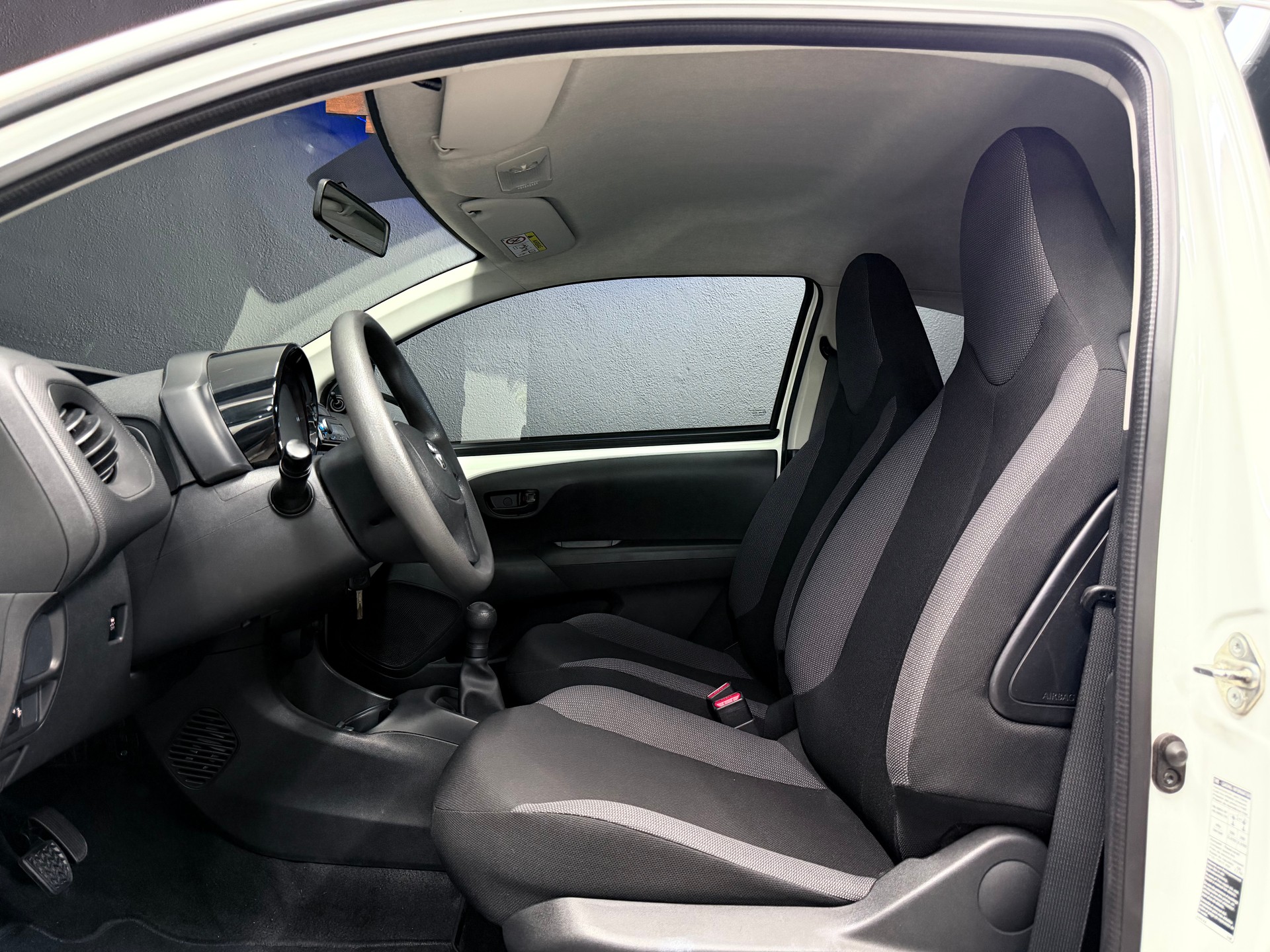 TOYOTA Aygo 1.0 VVT-i x-image-8