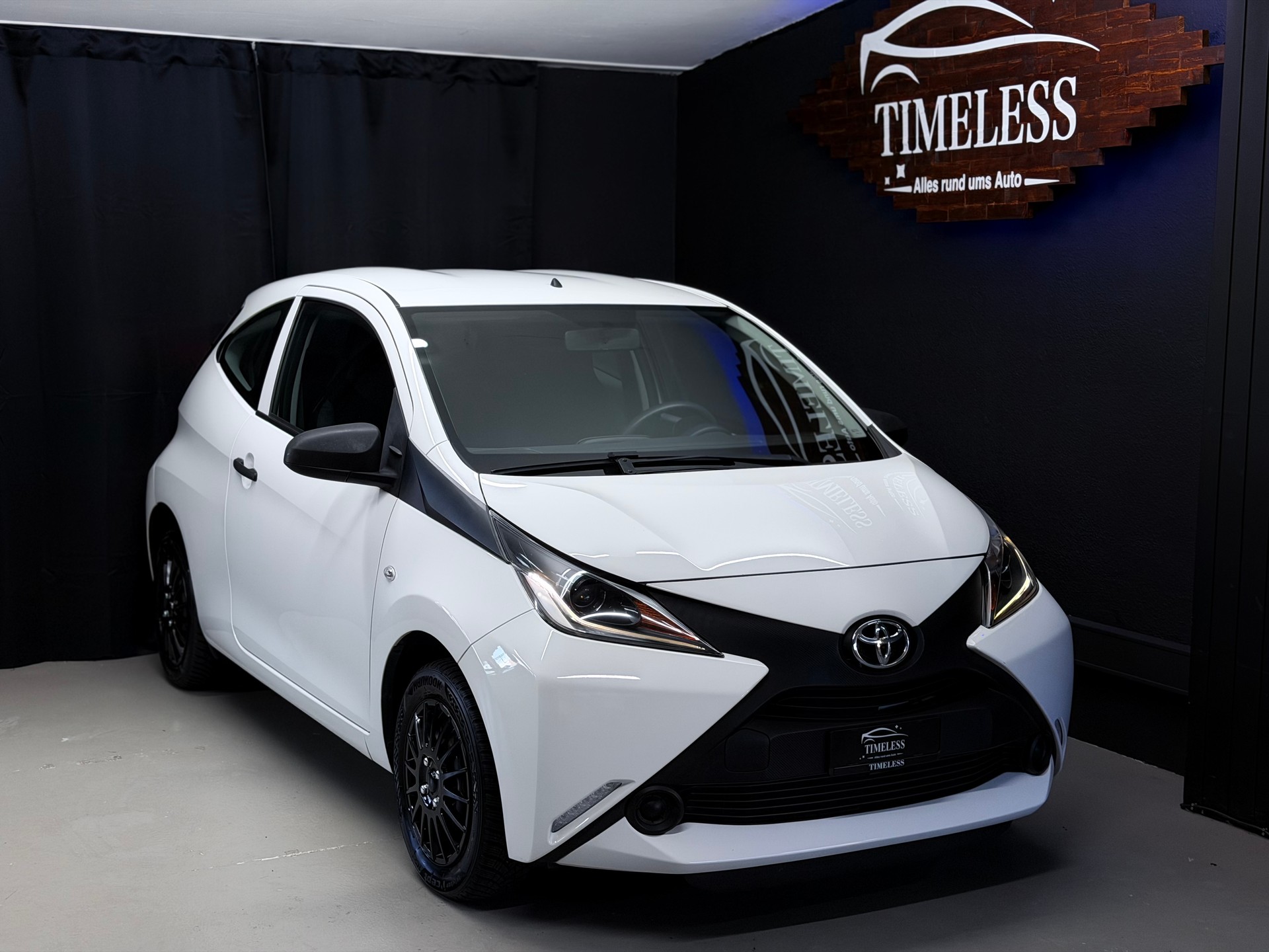 TOYOTA Aygo 1.0 VVT-i x-image-2