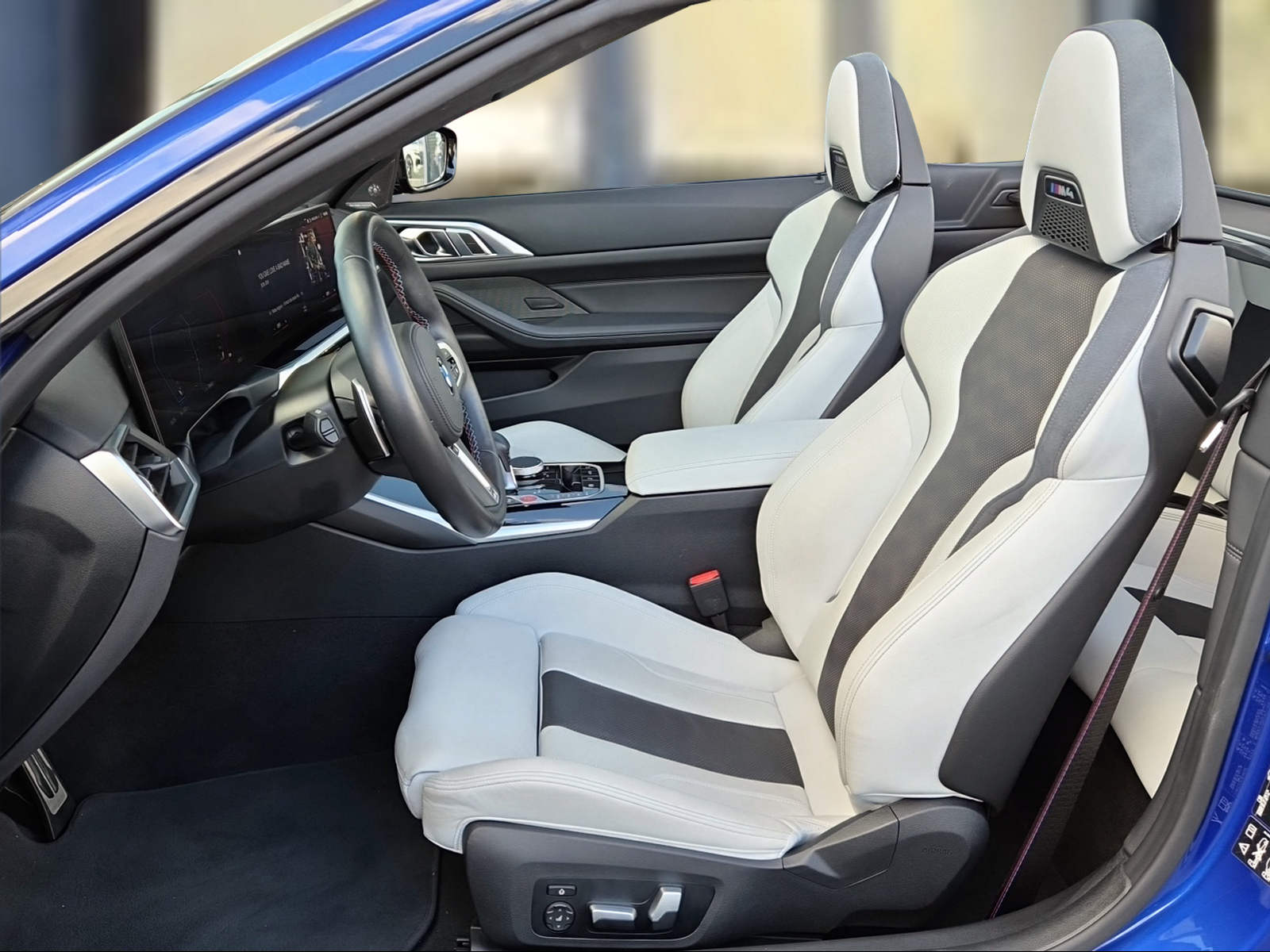 BMW M4 Cabrio Competition M xDrive Portimo Blau Metallic-image-8