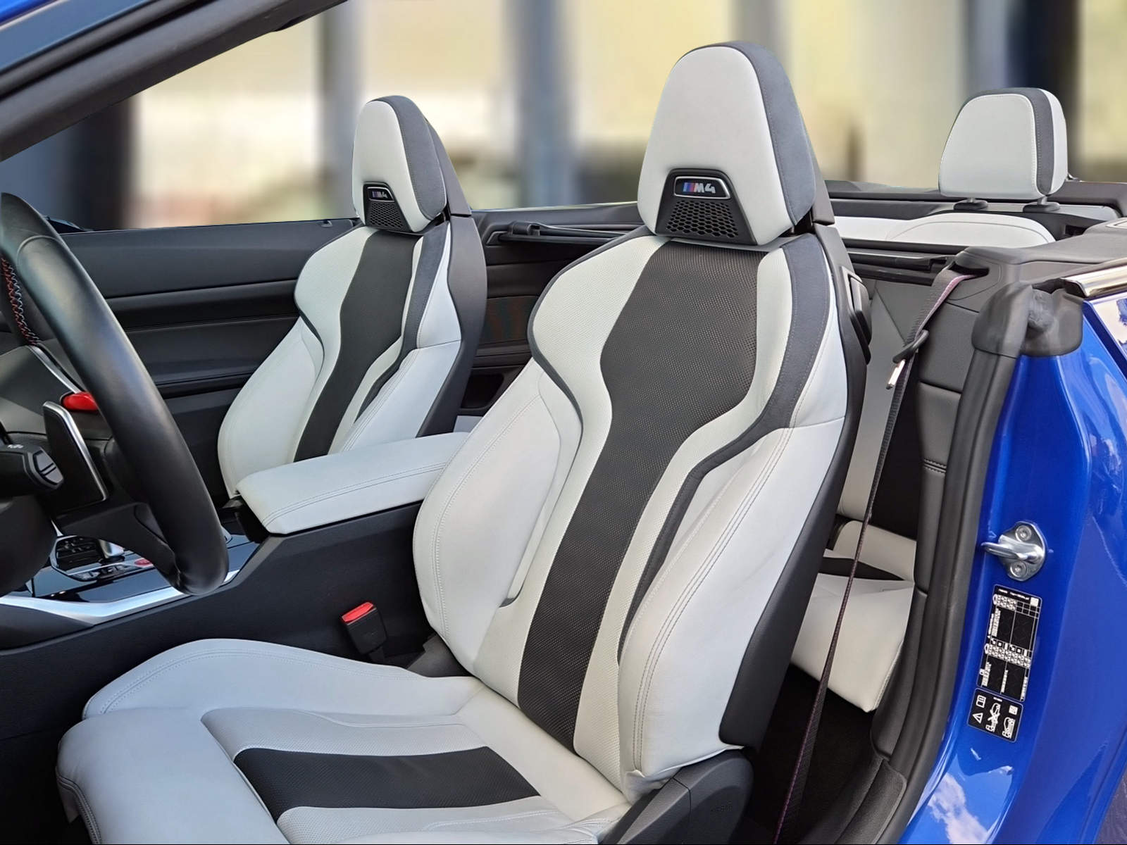 BMW M4 Cabrio Competition M xDrive Portimo Blau Metallic-image-7