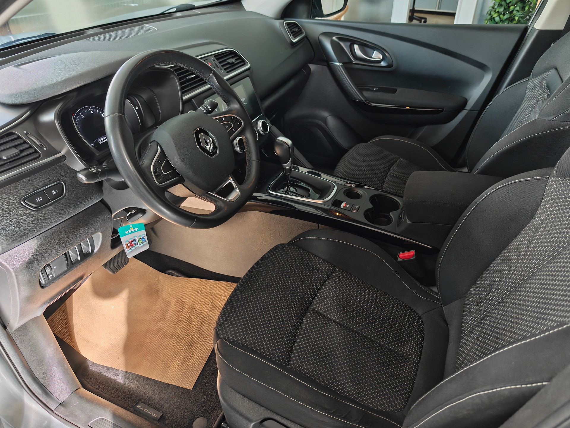 RENAULT Kadjar 1.3 160 Turbo Business EDC-image-8
