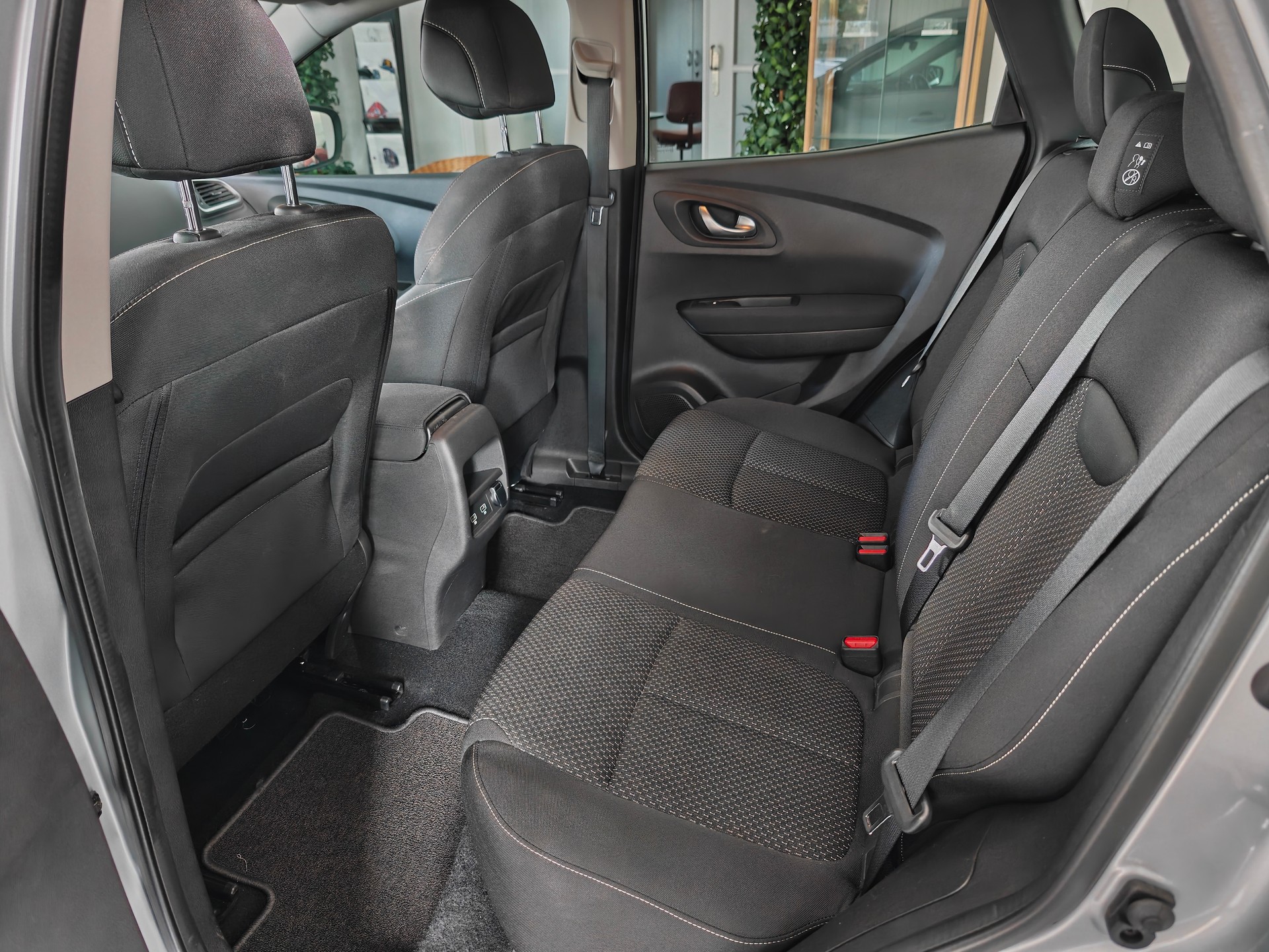 RENAULT Kadjar 1.3 160 Turbo Business EDC-image-10