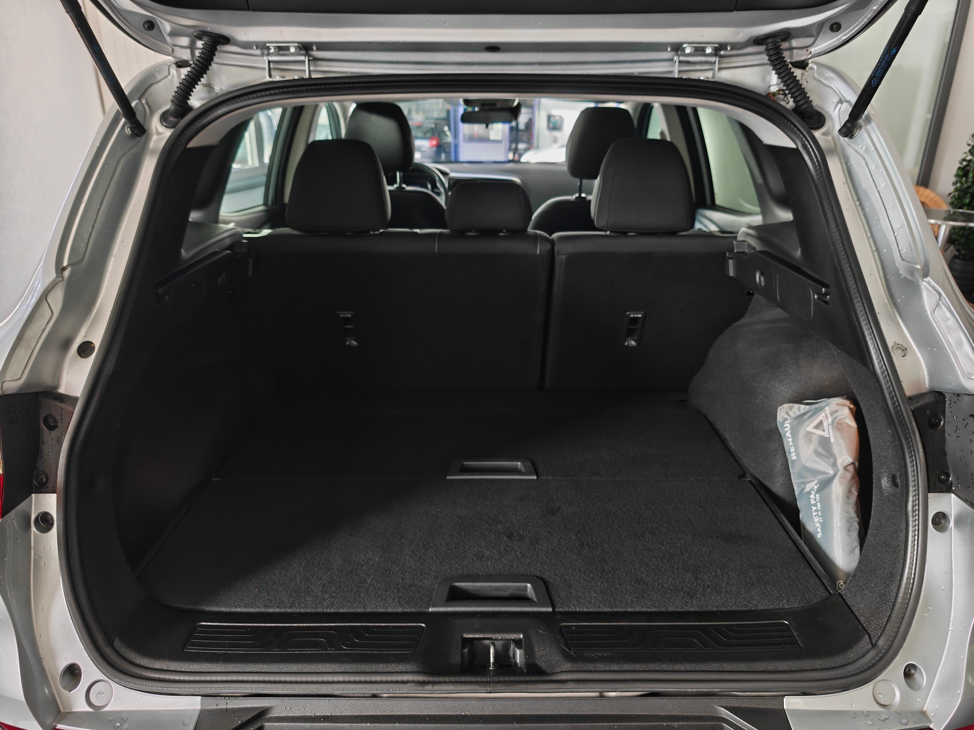 RENAULT Kadjar 1.3 160 Turbo Business EDC-image-4