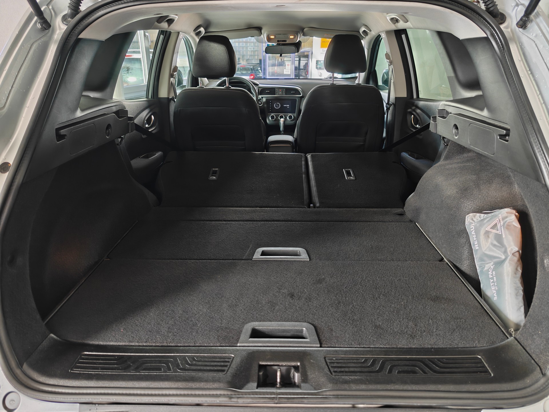 RENAULT Kadjar 1.3 160 Turbo Business EDC-image-7
