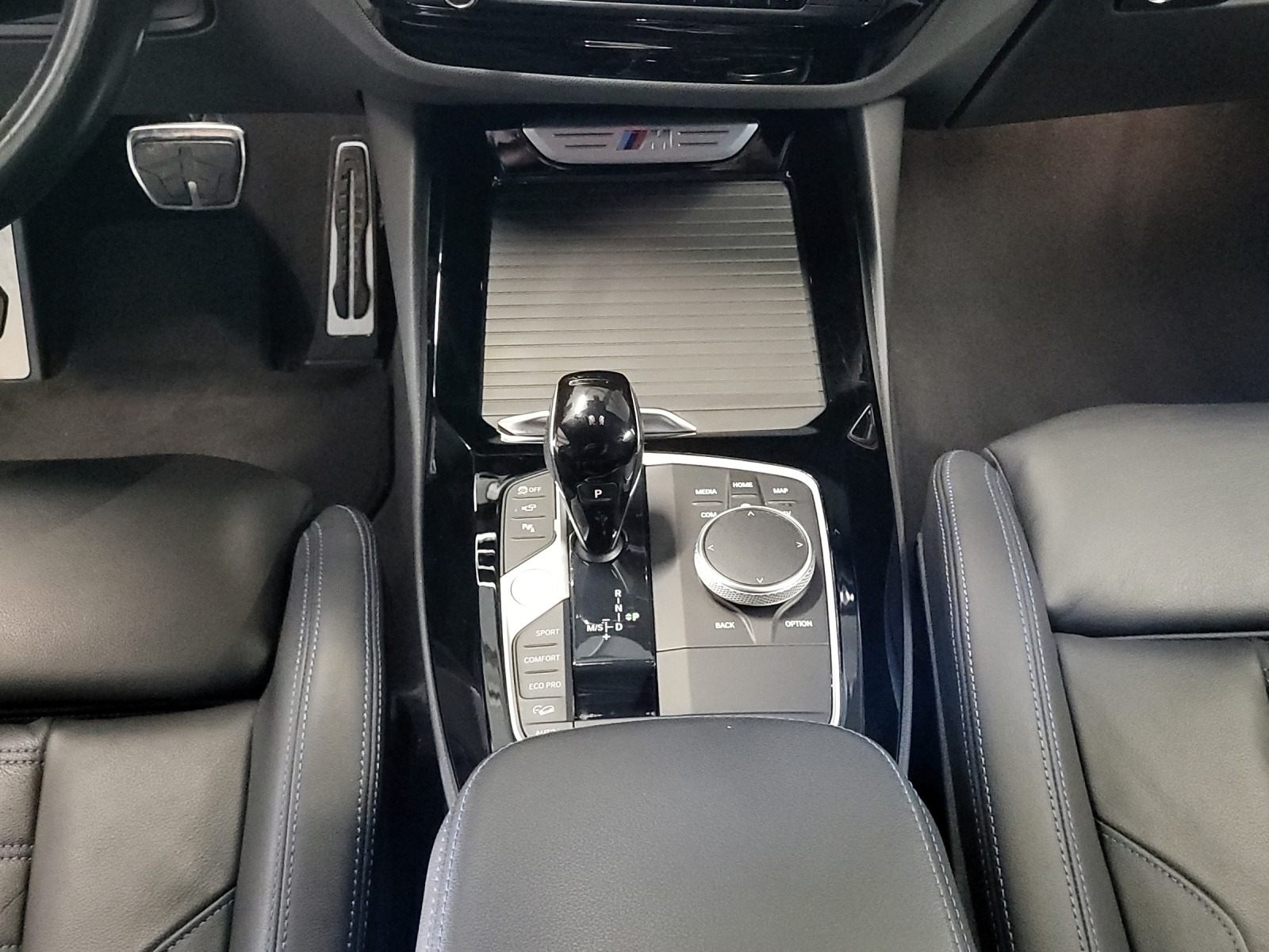 BMW X3 xDrive 48V M40d Travel-image-16