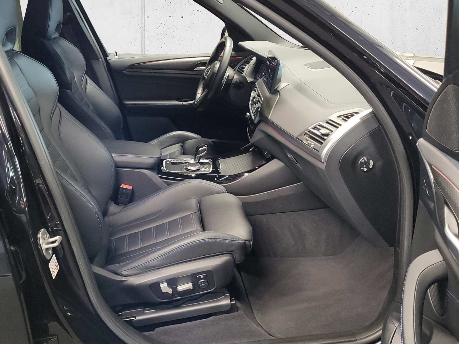 BMW X3 xDrive 48V M40d Travel-image-10