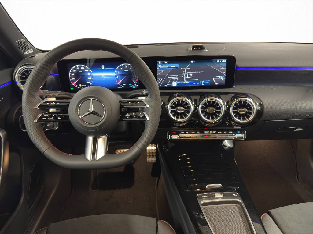 MERCEDES-BENZ A 250 AMG Line 4Matic-image-13