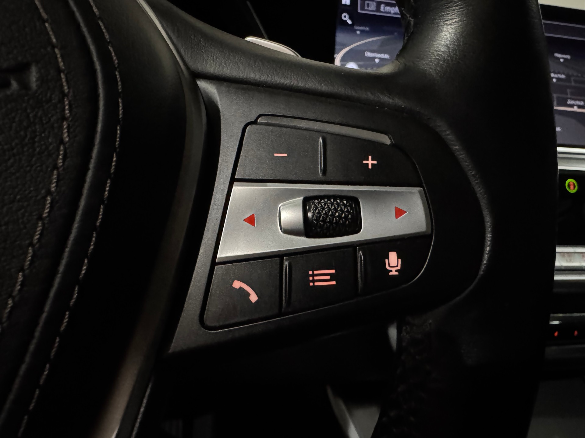 BMW X5 xDrive 30d Steptronic | CH |-image-22