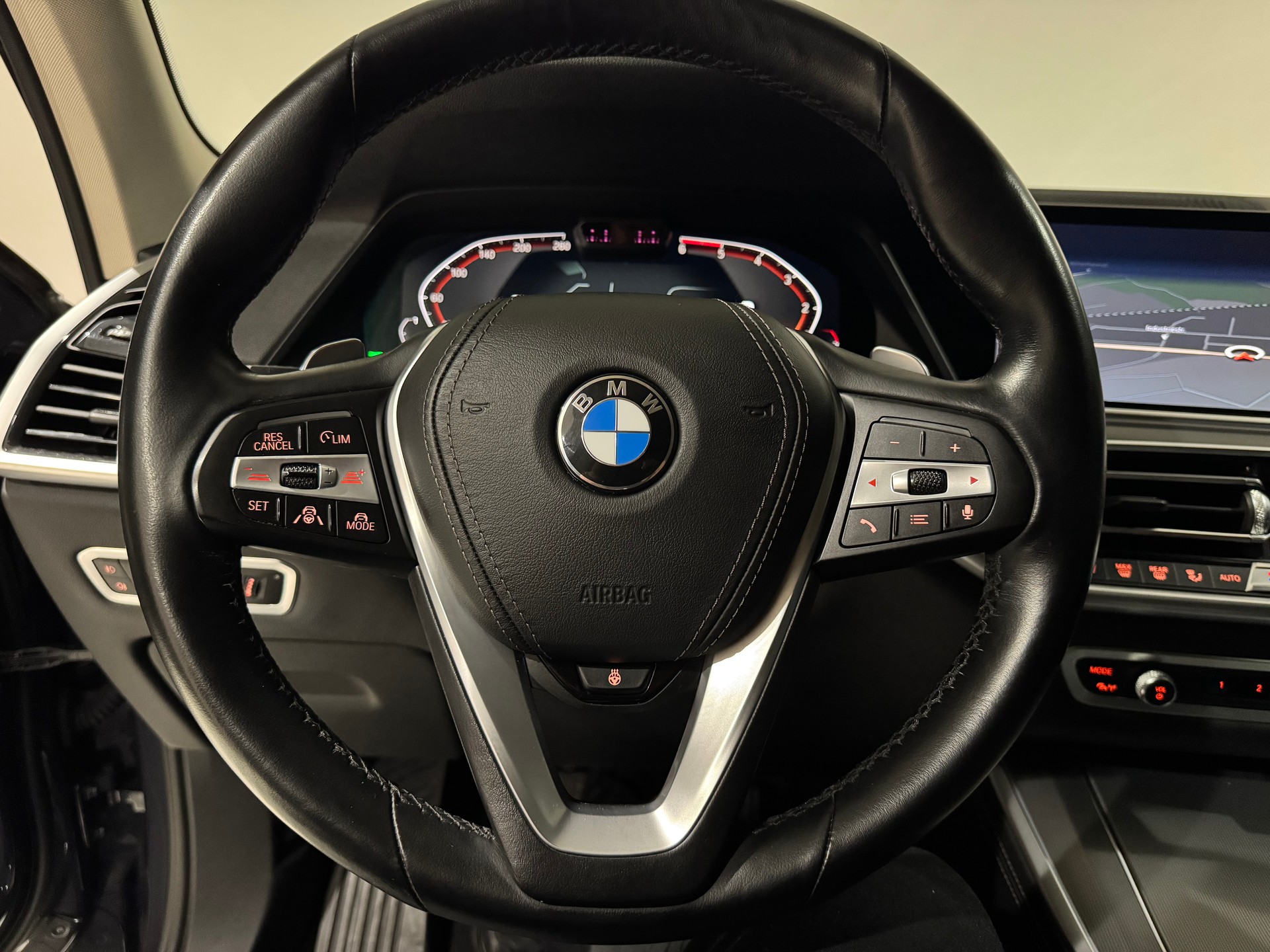 BMW X5 xDrive 30d Steptronic | CH |-image-17