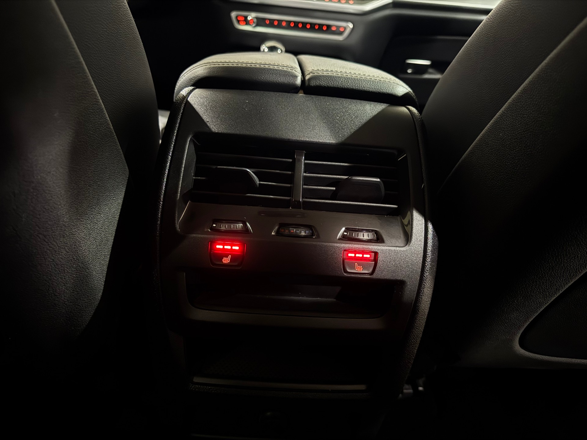 BMW X5 xDrive 30d Steptronic | CH |-image-19