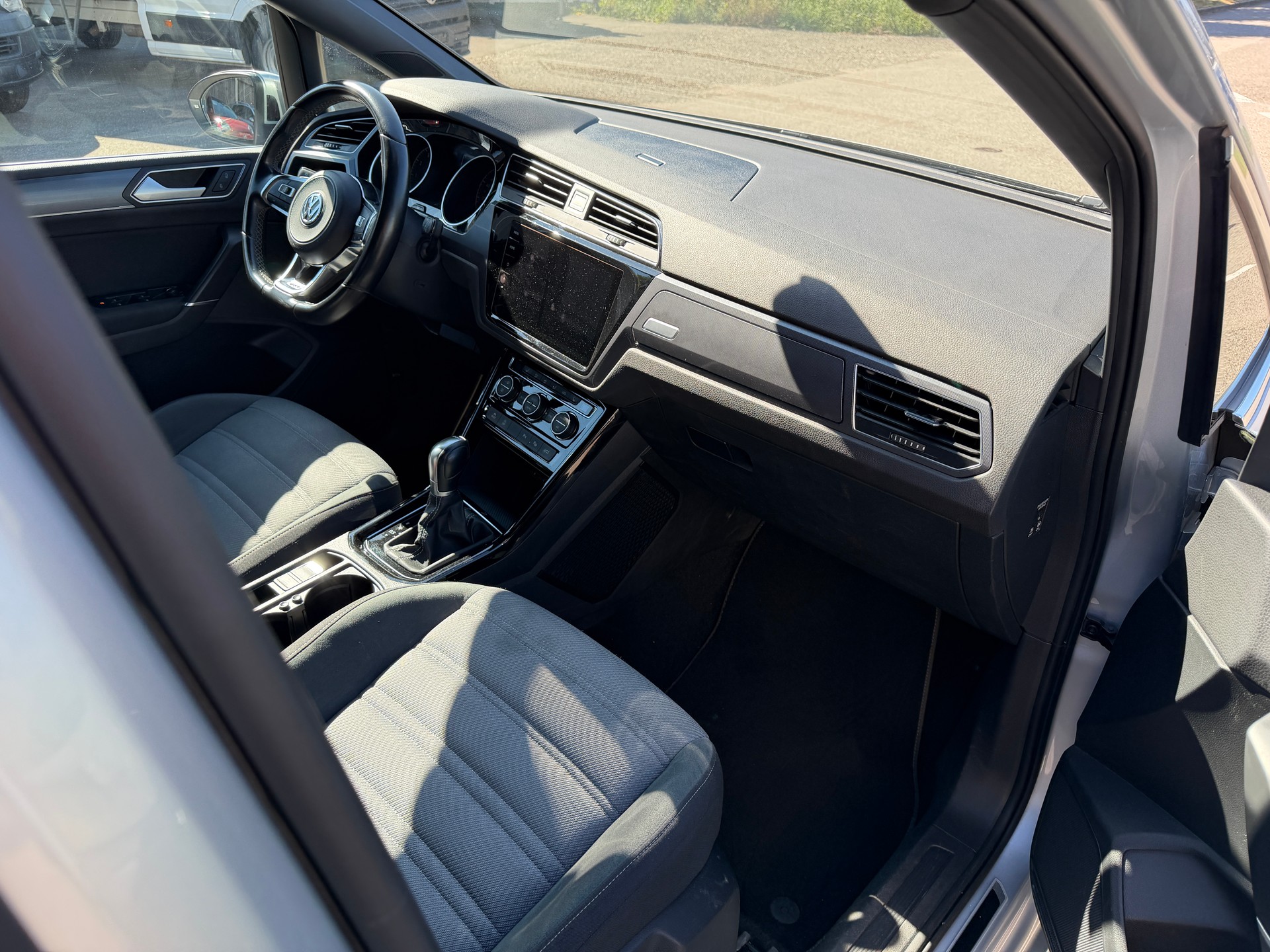 VW Touran 1.5 TSI EVO Highline DSG-image-10