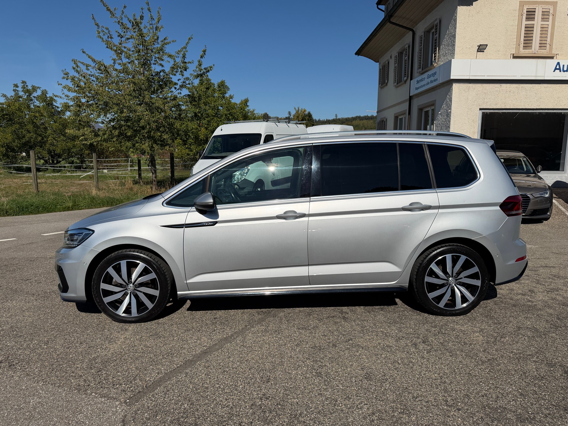 VW Touran 1.5 TSI EVO Highline DSG-image-1