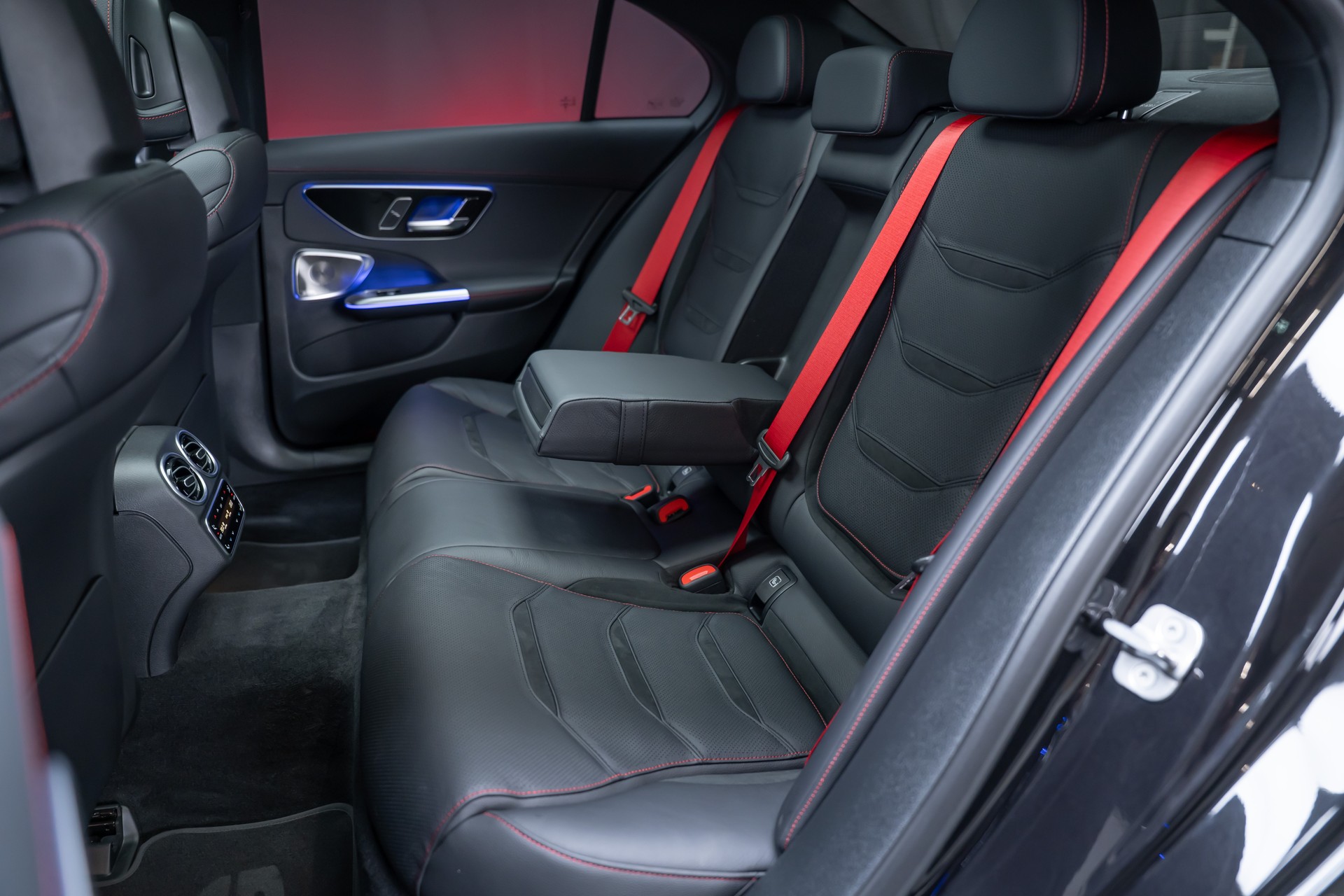 MERCEDES-BENZ C 43 AMG Executive Edition 4matic / 360°Kamera / HeadUp / Burmester-image-19