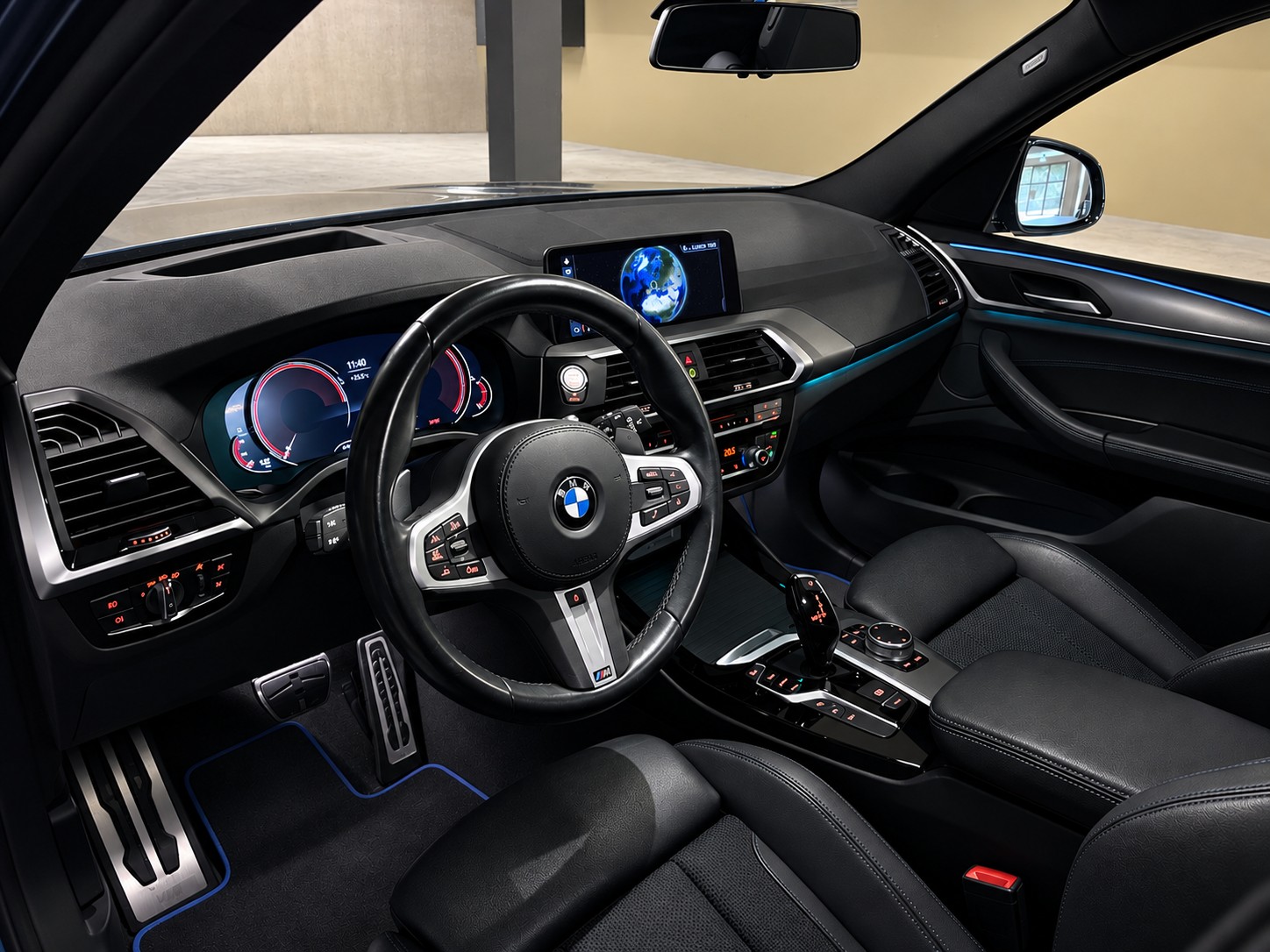 BMW 20d xDrive M Sport / AHK, 4 Winterräder, top Ausstattung, sehr gepflegt-image-4