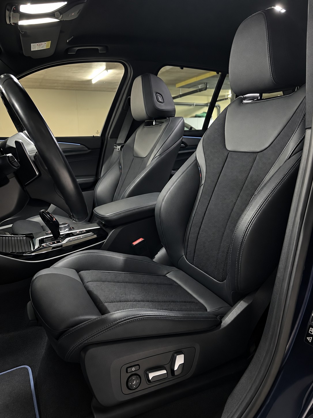 BMW 20d xDrive M Sport / AHK, 4 Winterräder, top Ausstattung, sehr gepflegt-image-6