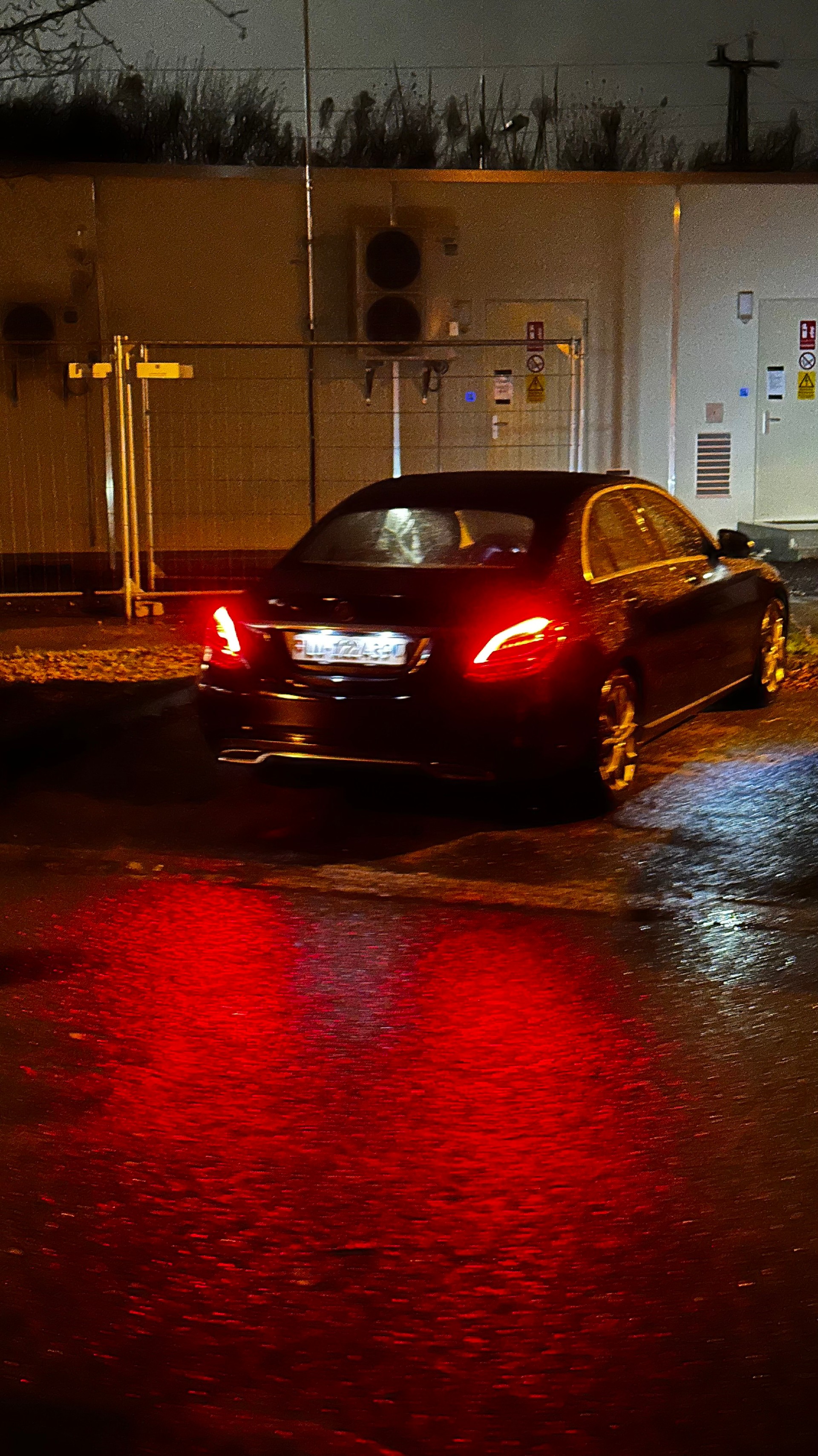 MERCEDES-BENZ C 200-image-2