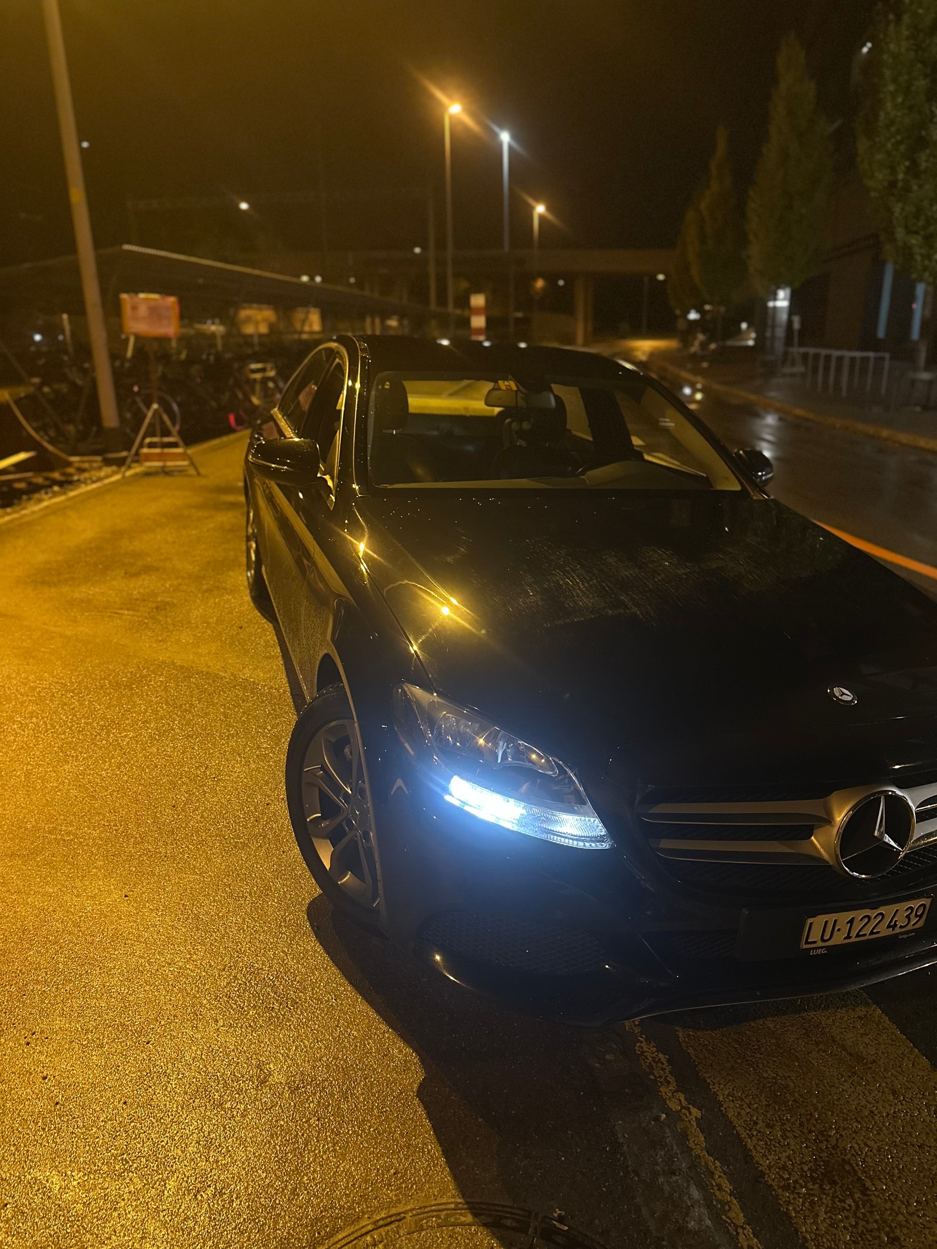 MERCEDES-BENZ C 200-image-3