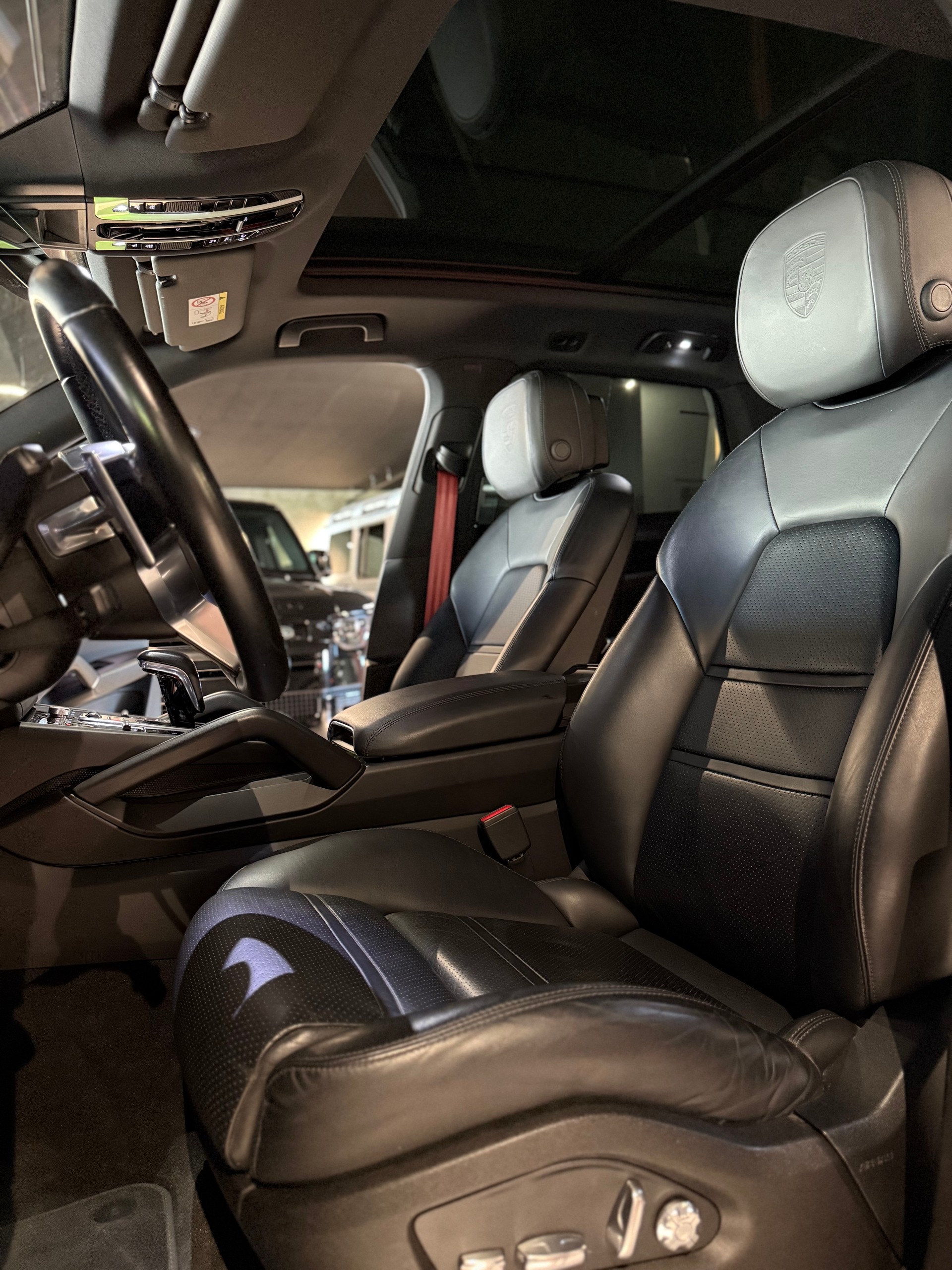 PORSCHE Cayenne E-Hybrid-image-5
