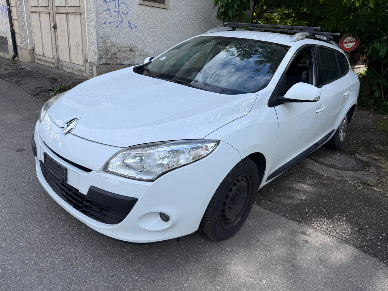 RENAULT Mégane Grandtour 1.5 dCi Dynamique EDC-image-1