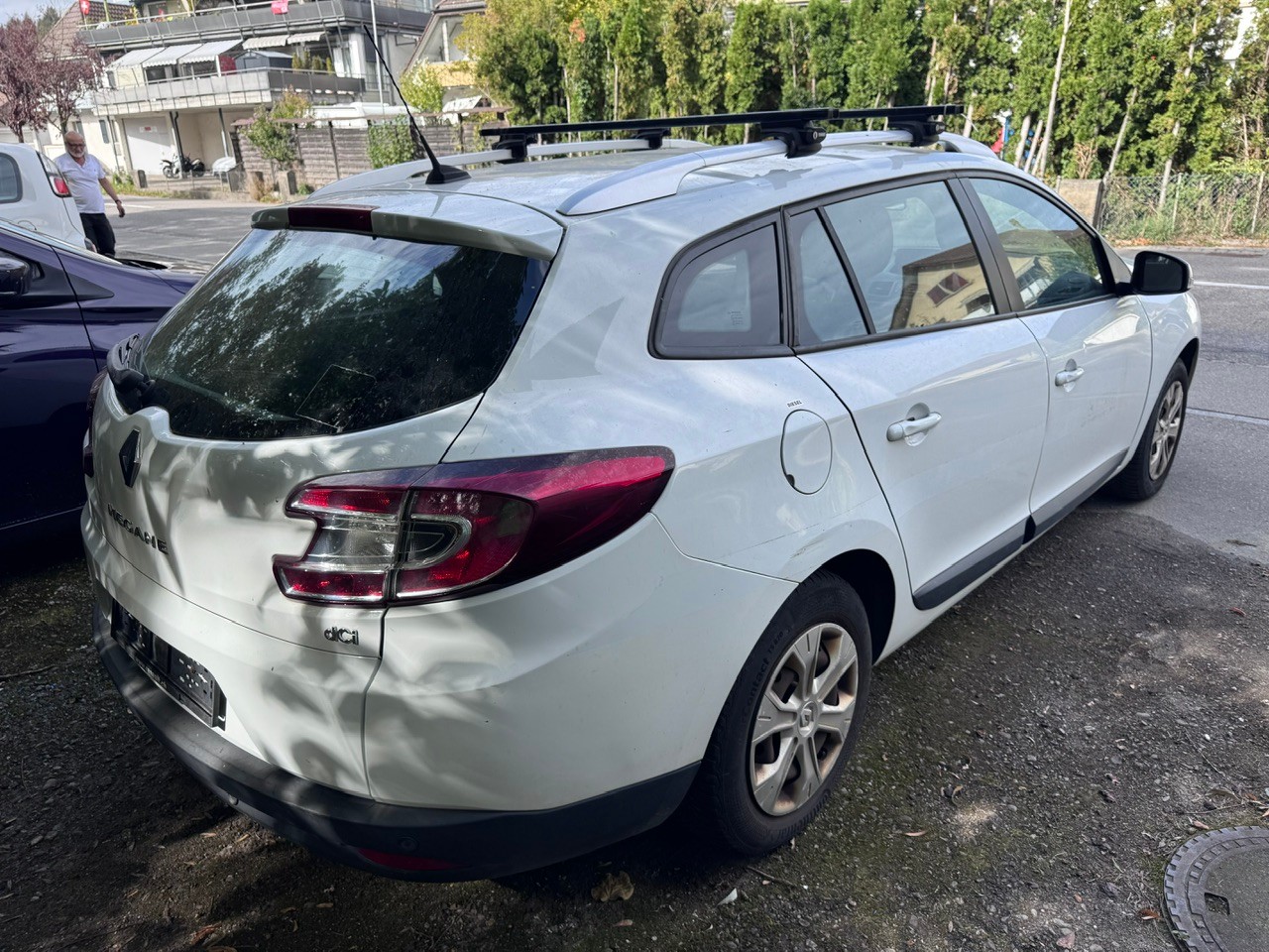 RENAULT Mégane Grandtour 1.5 dCi Dynamique EDC-image-3