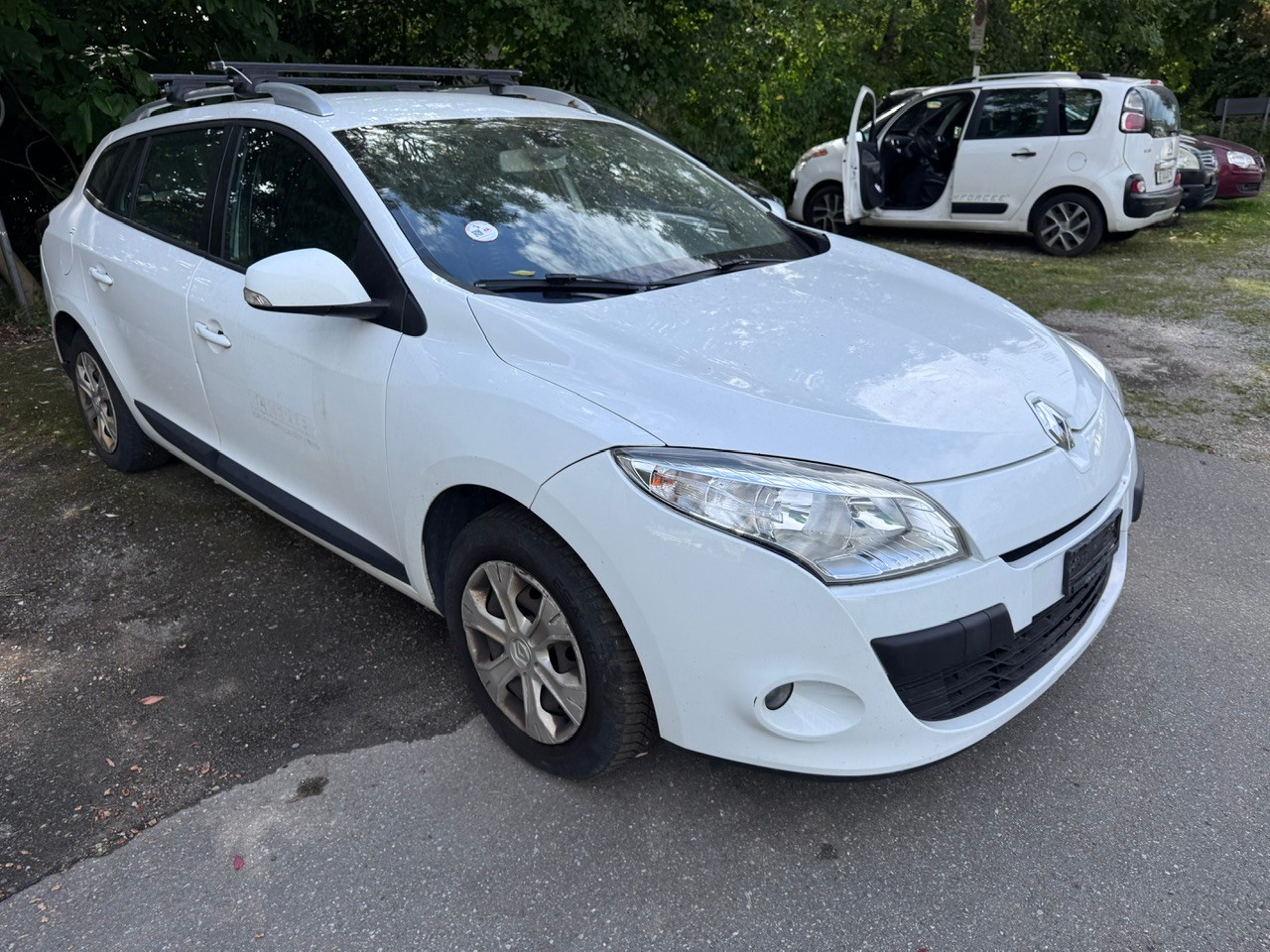 RENAULT Mégane Grandtour 1.5 dCi Dynamique EDC-image-2