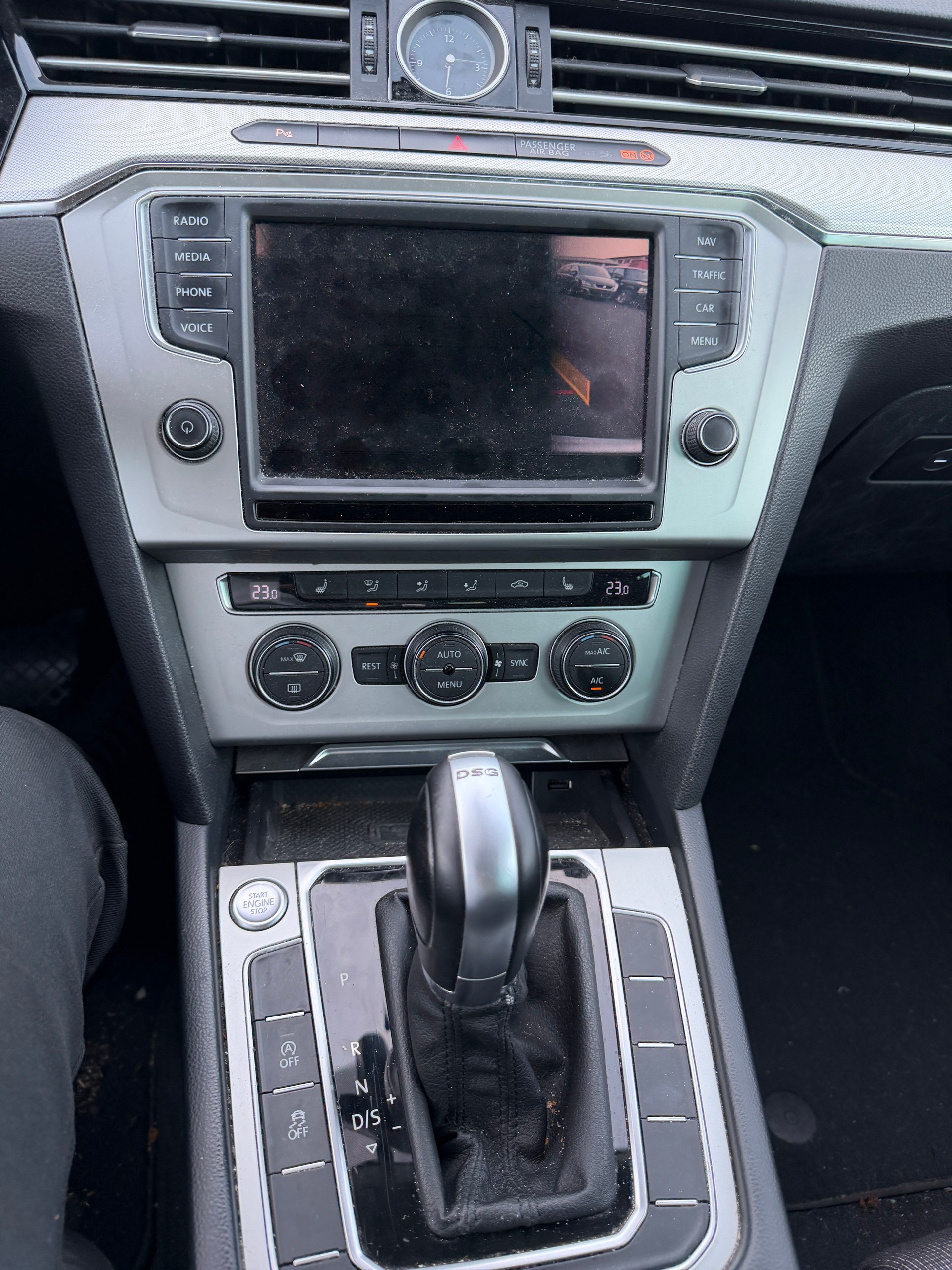VW Passat Variant 2.0 TDI SCR BMT Comfortline DSG-image-11