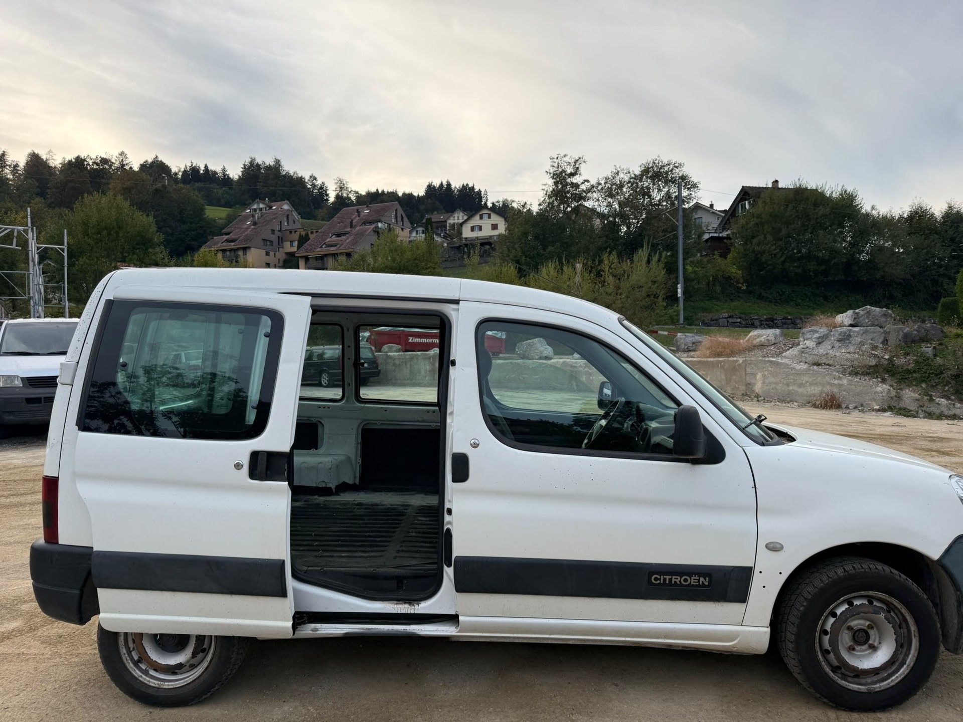 CITROEN Berlingo 1.4 800-image-3