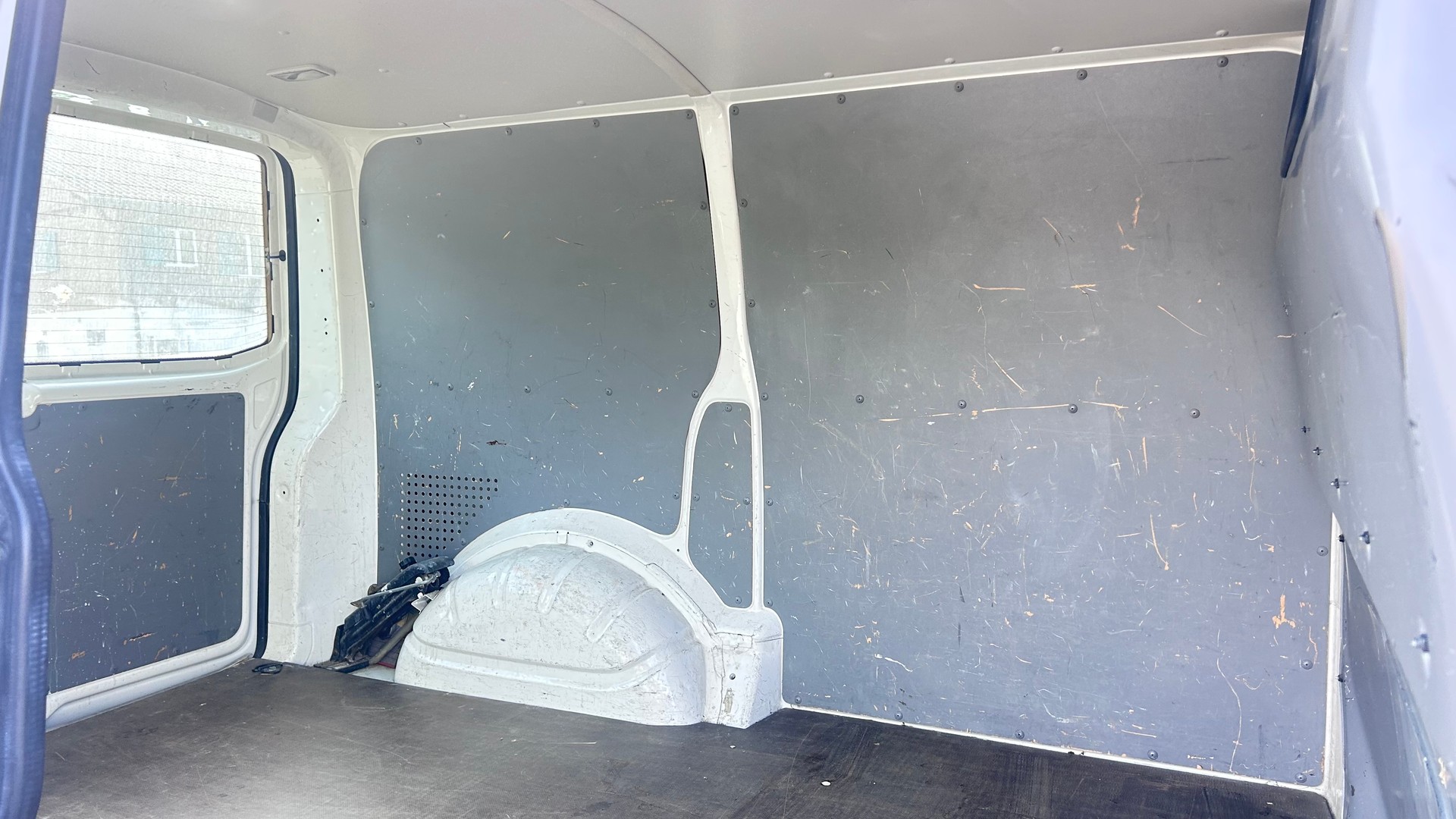 VW T5 1.9 TDI PD-image-8