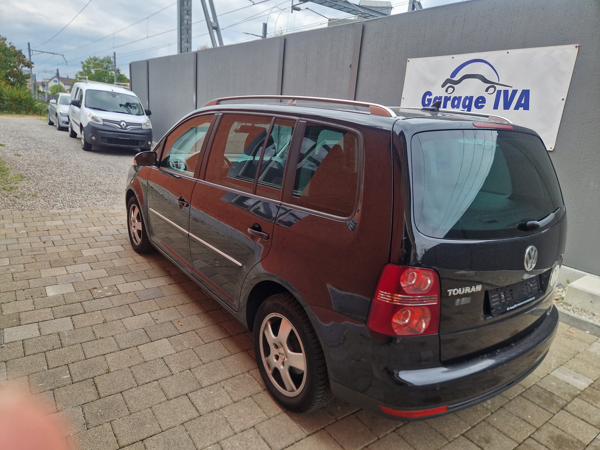 VW Touran 1.4 TSI Highline DSG-image-3