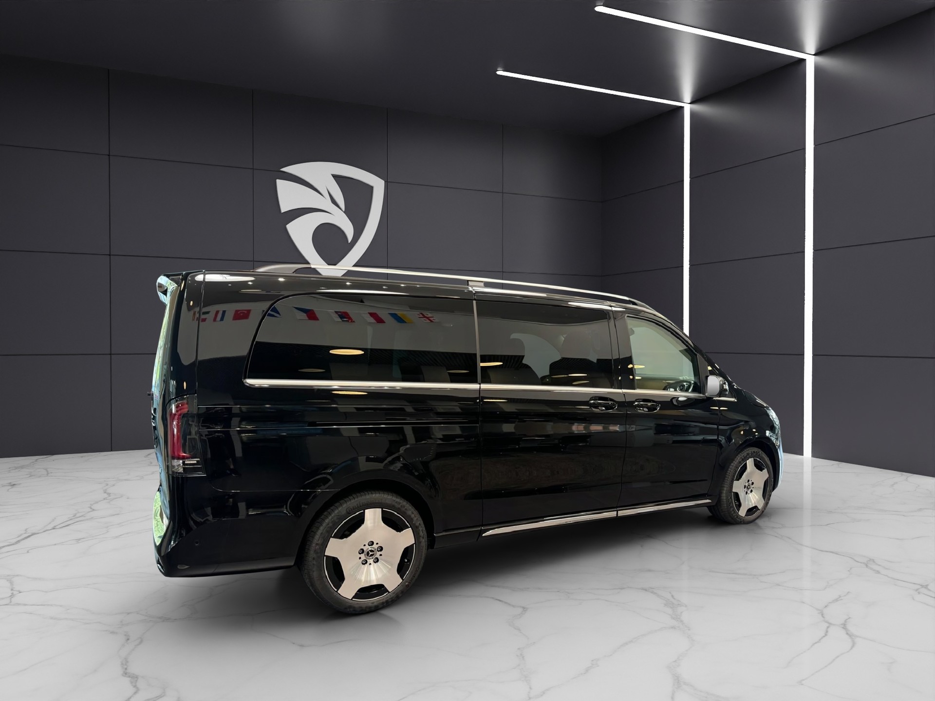 MERCEDES-BENZ V 300 d extralang 4Matic Exclusive 9G-Tronic-image-1