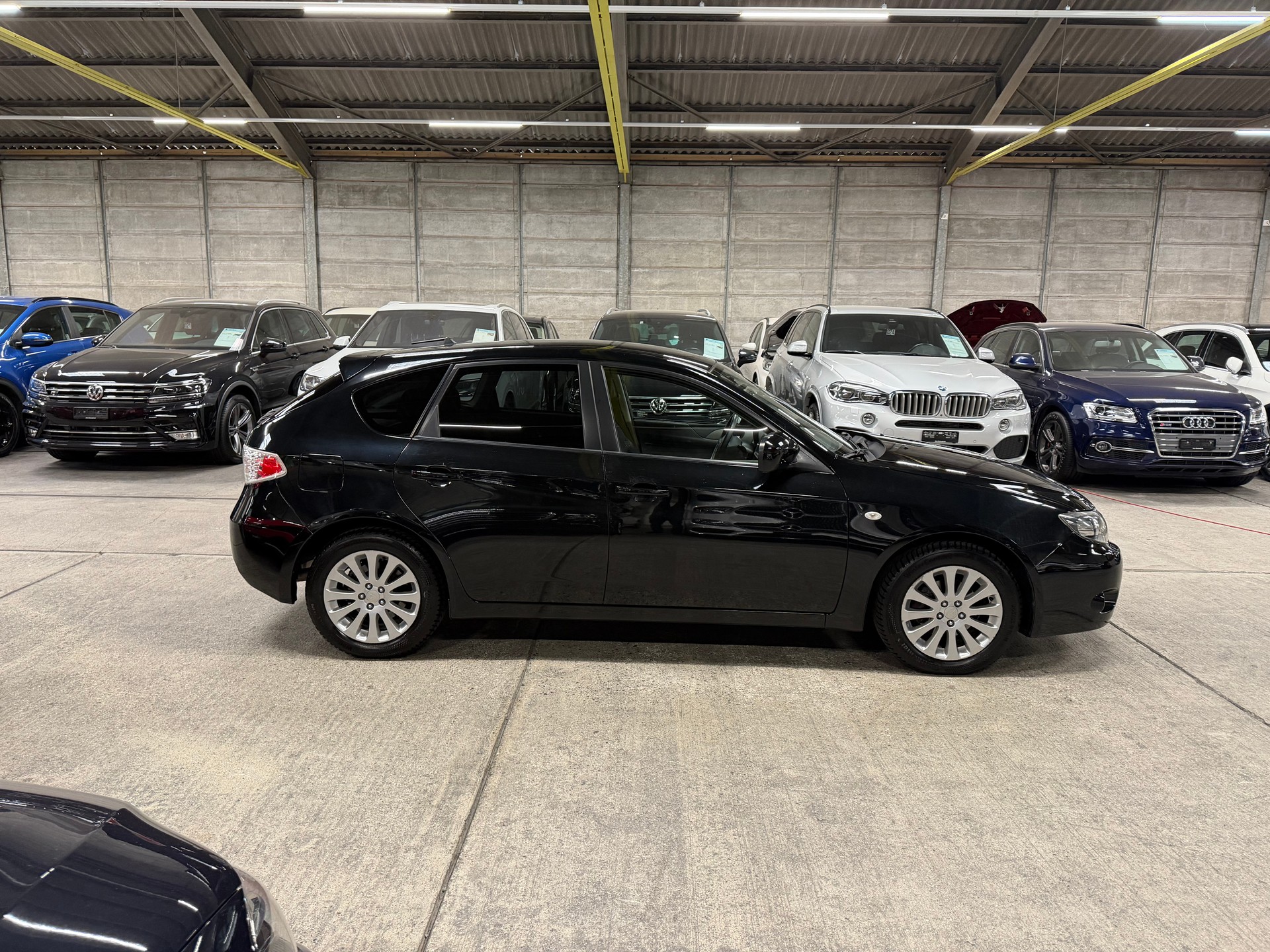 SUBARU Impreza 2.0R Swiss Automatic-showroom-element-2