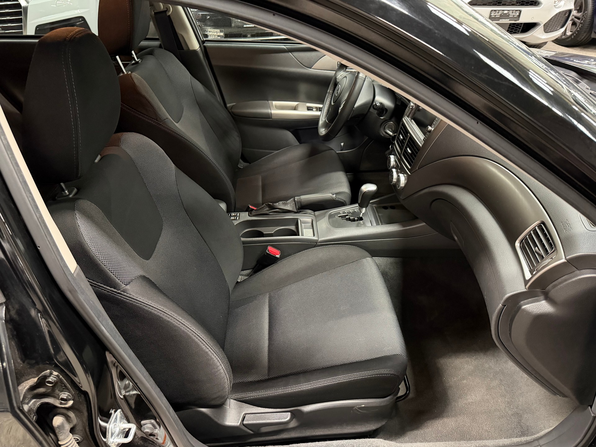 SUBARU Impreza 2.0R Swiss Automatic-image-14