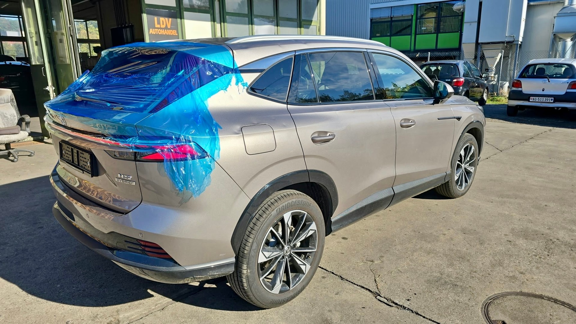 MG HS 1.5 T HEV Luxury-image-3