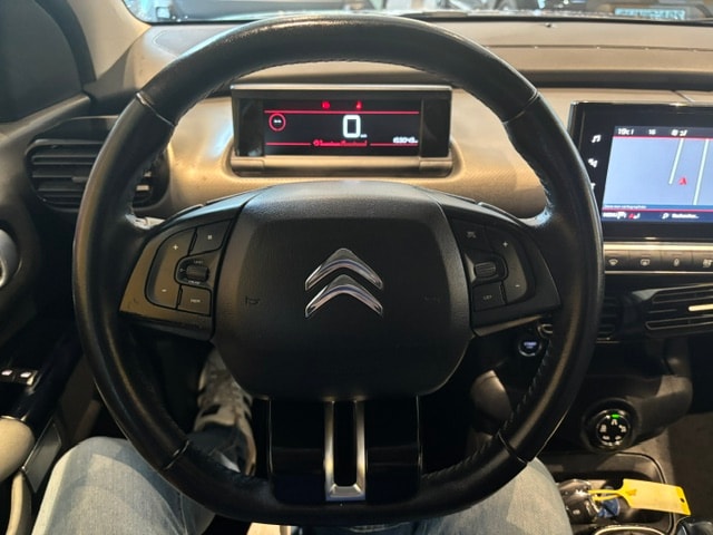 CITROEN C4 Cactus 1.2 e-THP Shine Edition-image-8