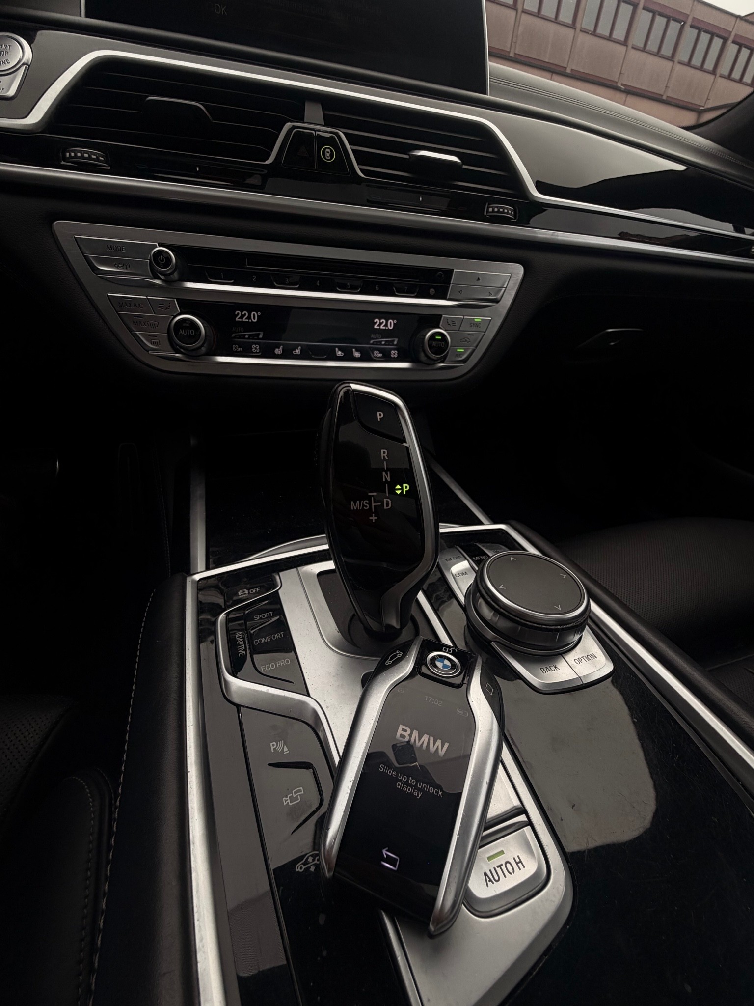 BMW 750Li xDrive Steptronic-image-13