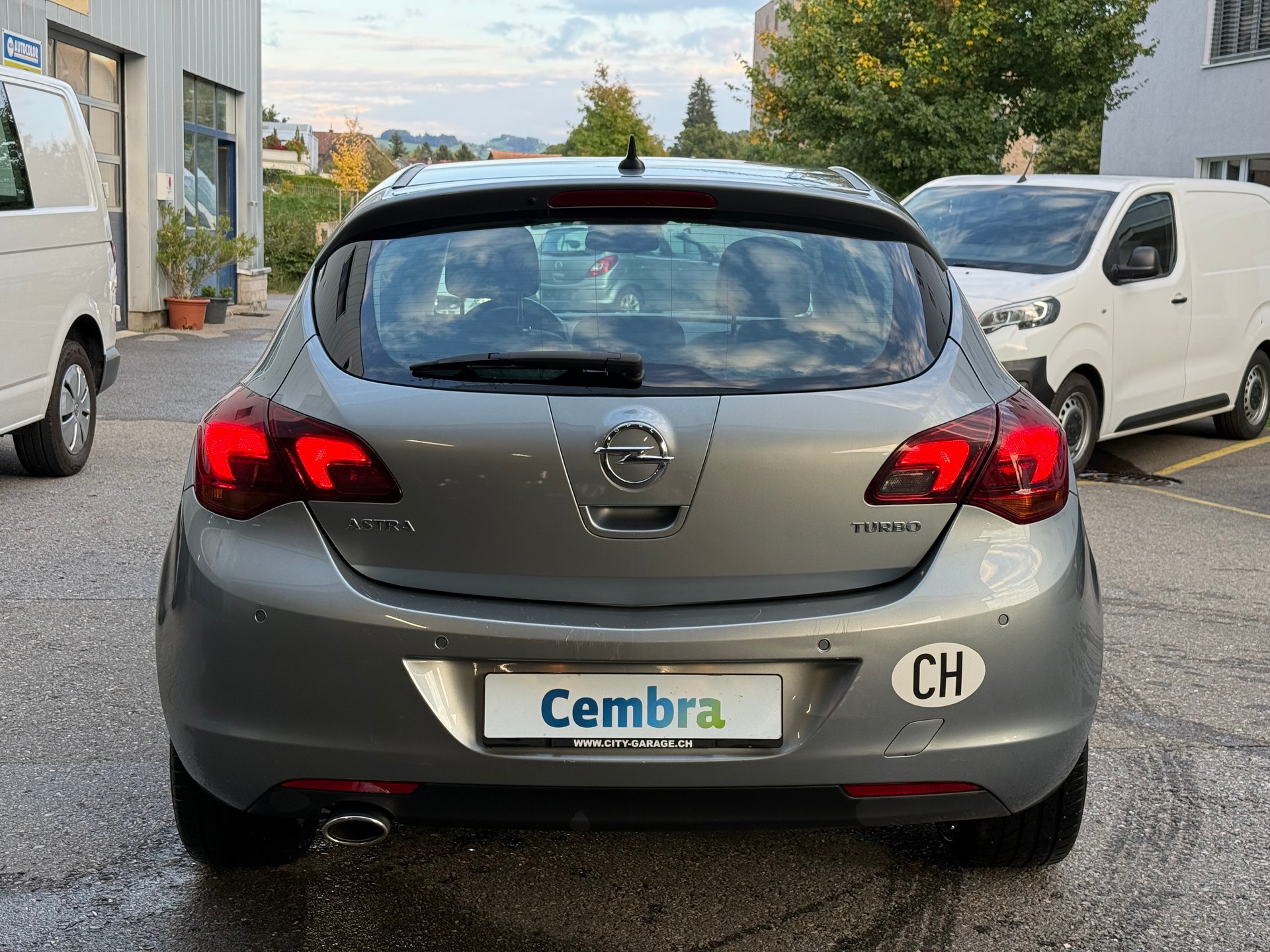 OPEL Astra 1.4i 16V Turbo Automatic-image-4