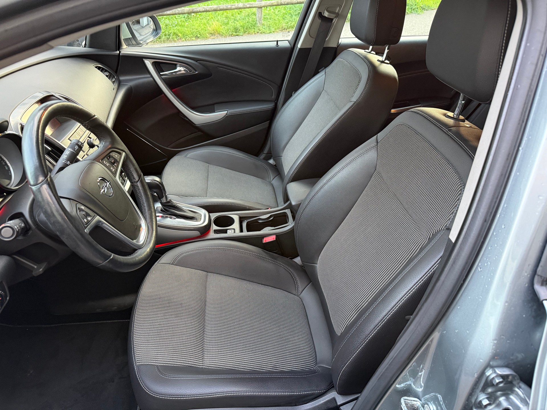 OPEL Astra 1.4i 16V Turbo Automatic-image-9
