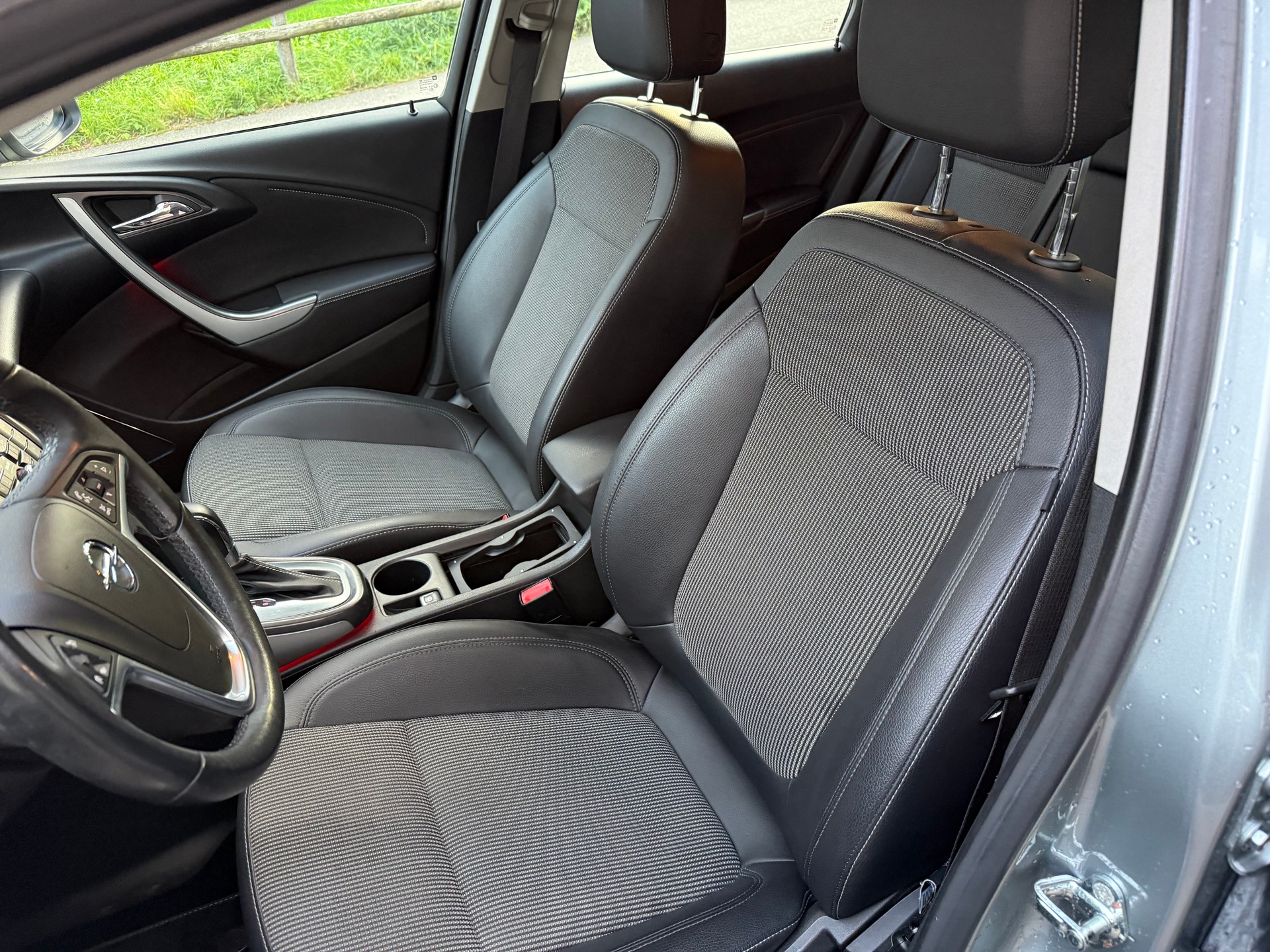 OPEL Astra 1.4i 16V Turbo Automatic-image-10