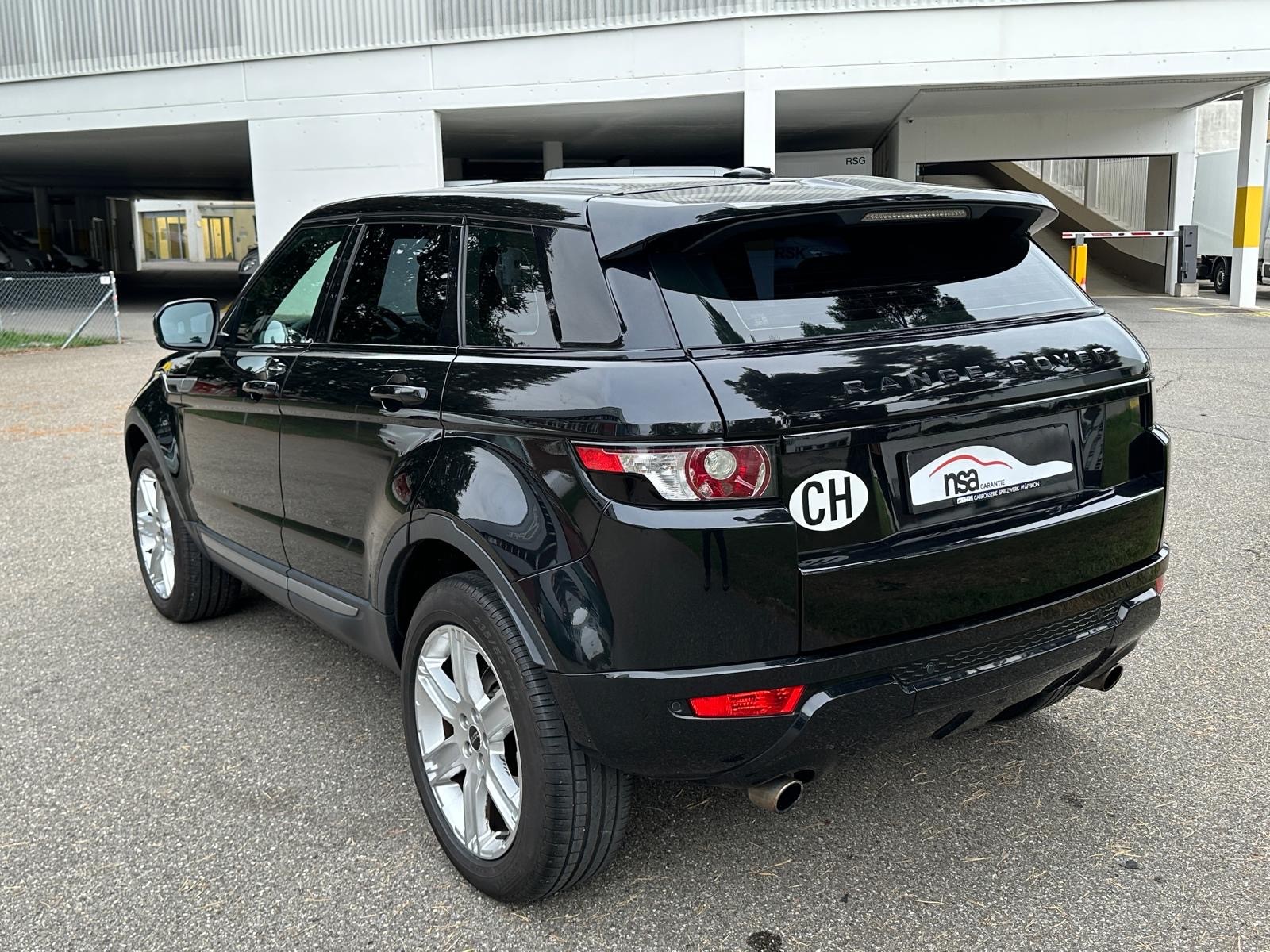 LAND ROVER Range Rover Evoque 2.0 Si4 Pure AT6-image-4